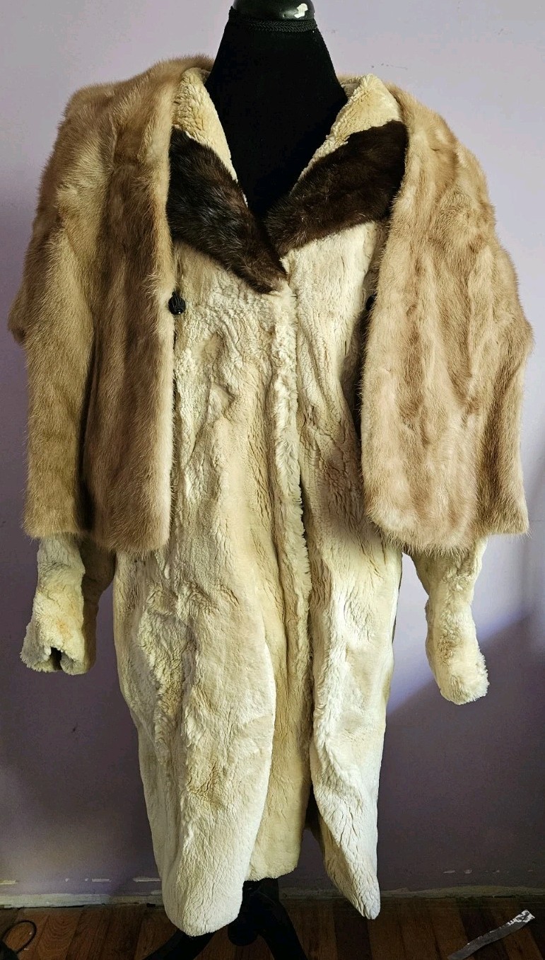 Vintage 1950s Schiaparelli Paris Blonde Rabbit Fur Coat Designer + Stole