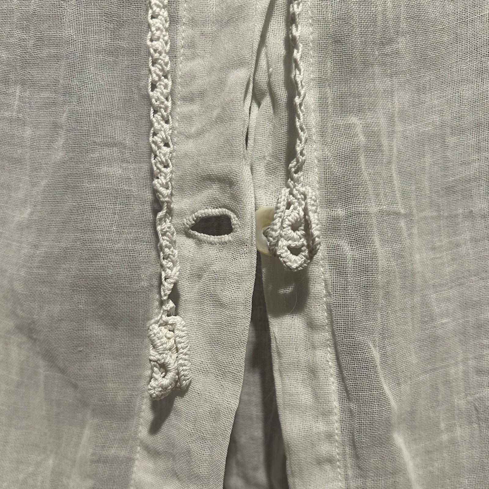 Antique Edwardian 1900s White Cotton Lawn Blouse Shirtwaist Embroidered Crochet