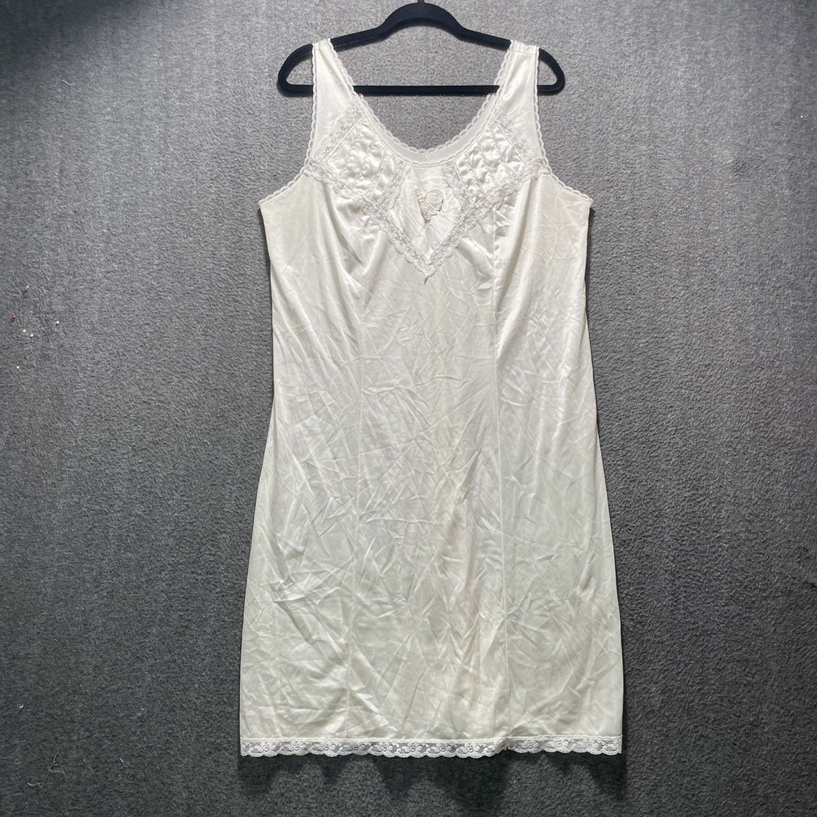 Vintage Lady Manhattan Women’s XL 44 Nightgown Off White Silky Lace Midi USA