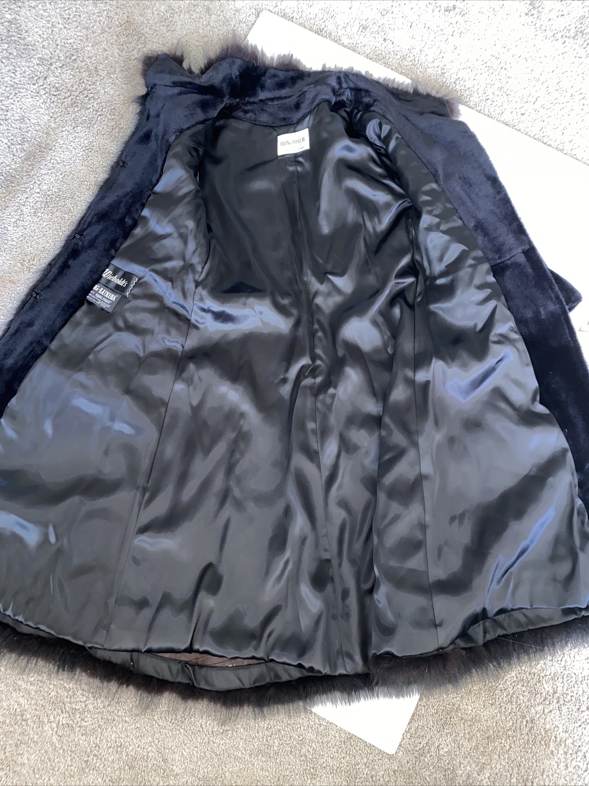 Irving Posluns Black Glam Raccoon Trimmed Orlon Coat New Old Stock NWT Sz M