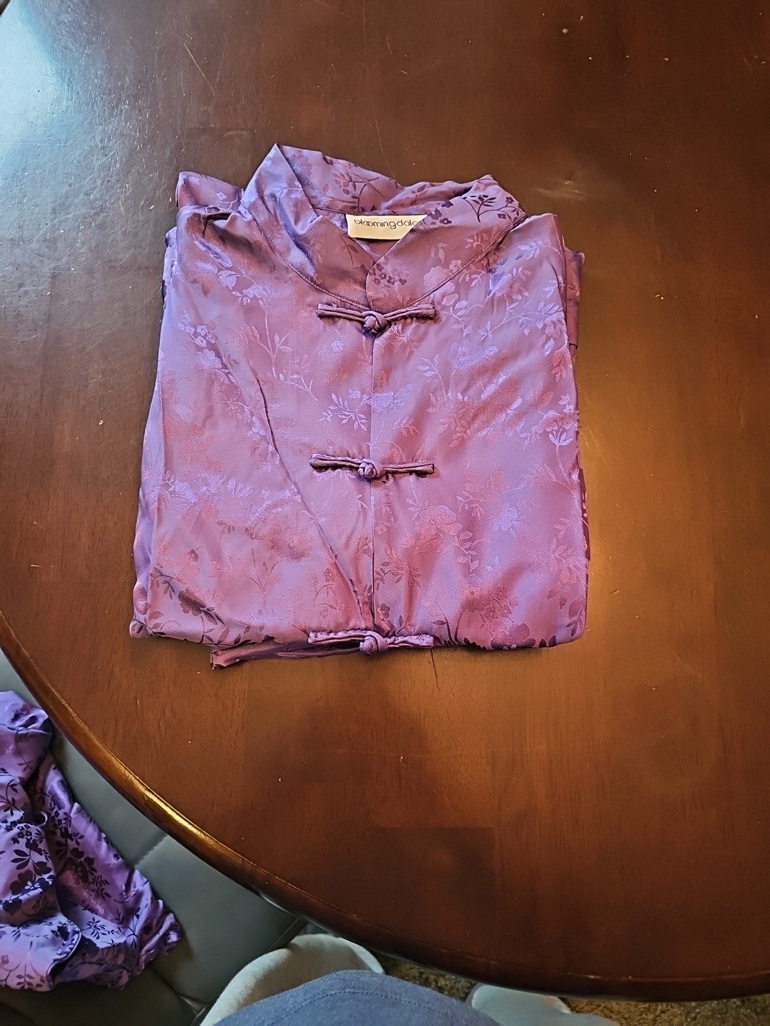 New Vintage Bloomingdale’s Oriental 2 Piece Long Sleeve Pajama Set Purple Floral