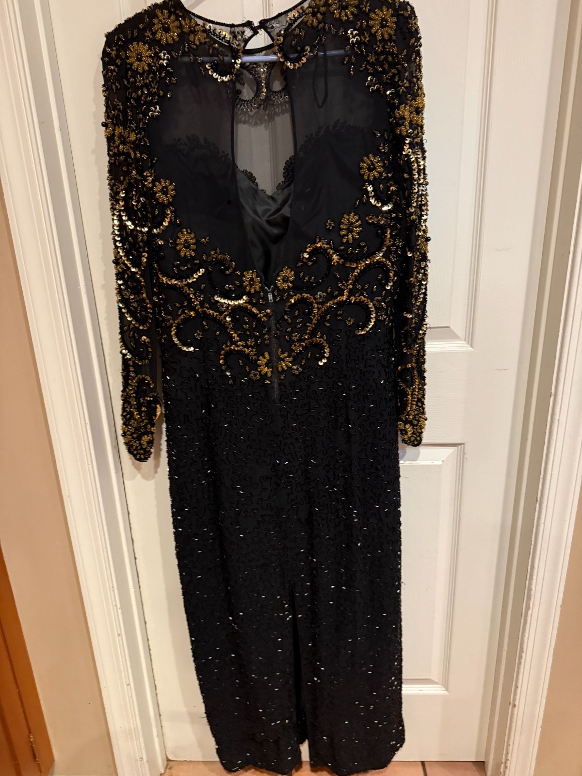 VINTAGE EVENING GOWN BALUCHI SZ 16 LONG SLEEVES BLACK BEADED LINED GOWN HEAVY