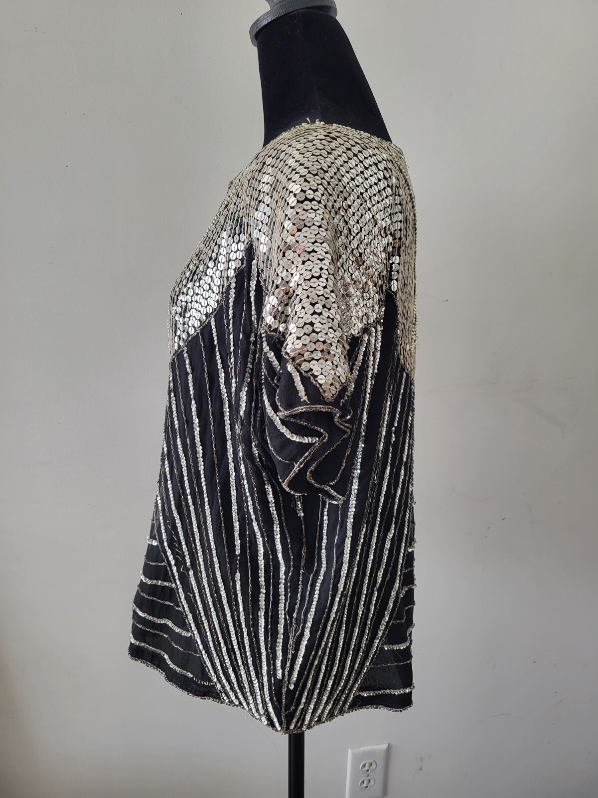 VTG 70s Size M Exclusive Jainsons Int. Black & Silver Sequin Floral Blouse Top