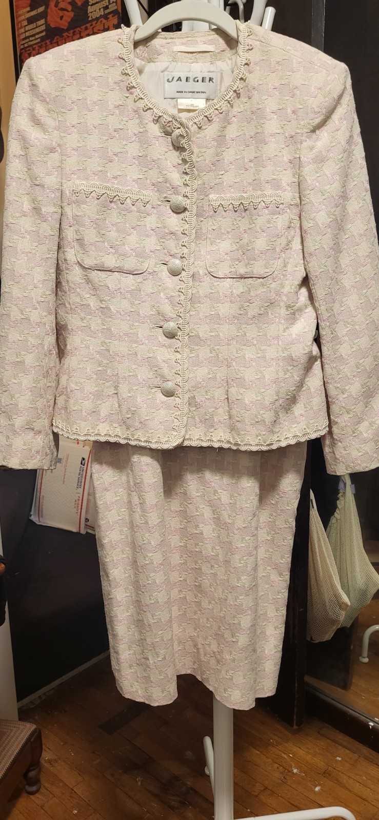 Vintage JAEGER Great Britain Pink & Beige Silk Tweed Jacket (6)& Skirt (8) Suit