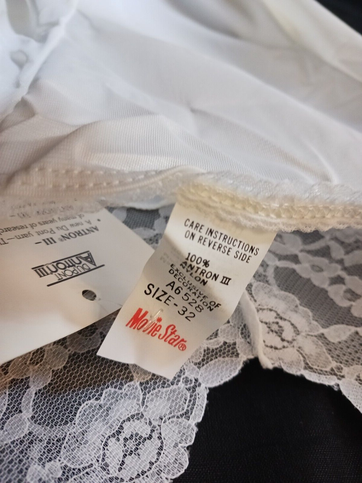 Vintage Slip Nightgown Lingerie Lace Nylon Sz S 32 Bust White 1960s NOS