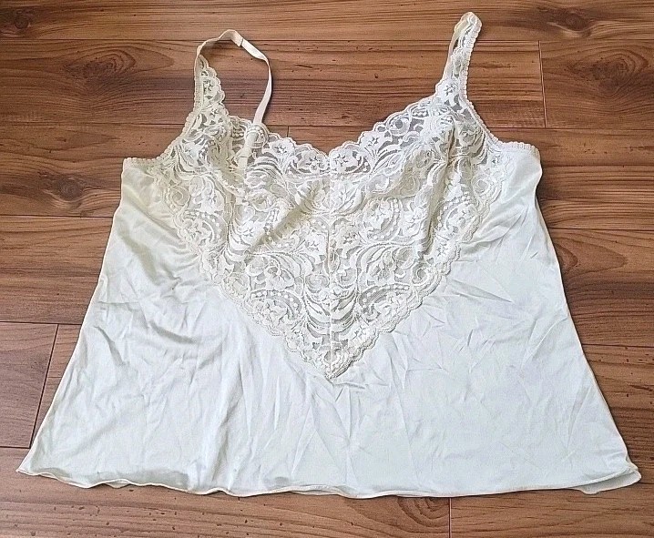 Vintage Vanity Fair Lace Front Camisole, Size 42. Ivory Nylon