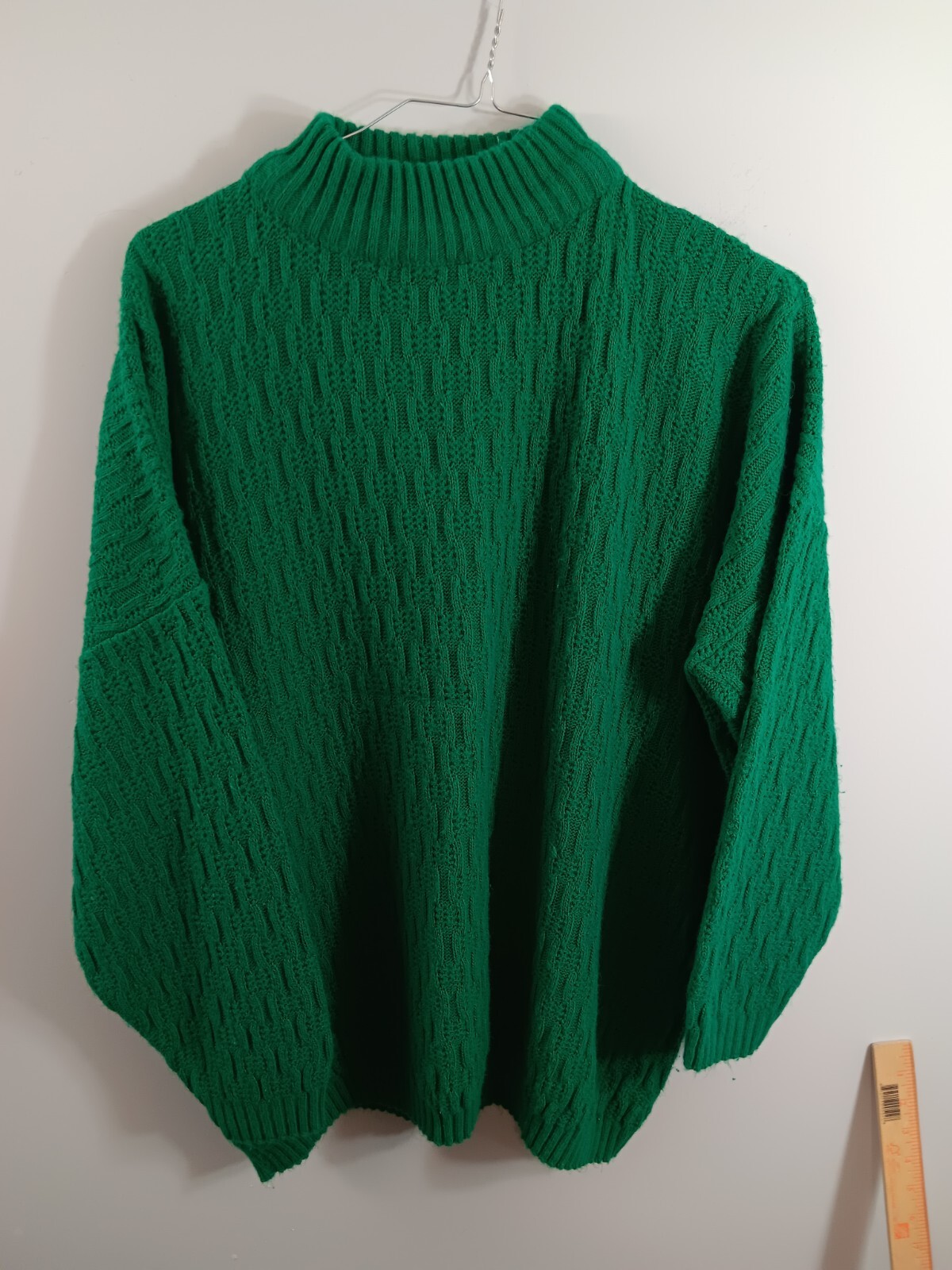 1980s Vintage Spunky Bright Green Turtle Neck Sweater Reto Sz XL Women’s