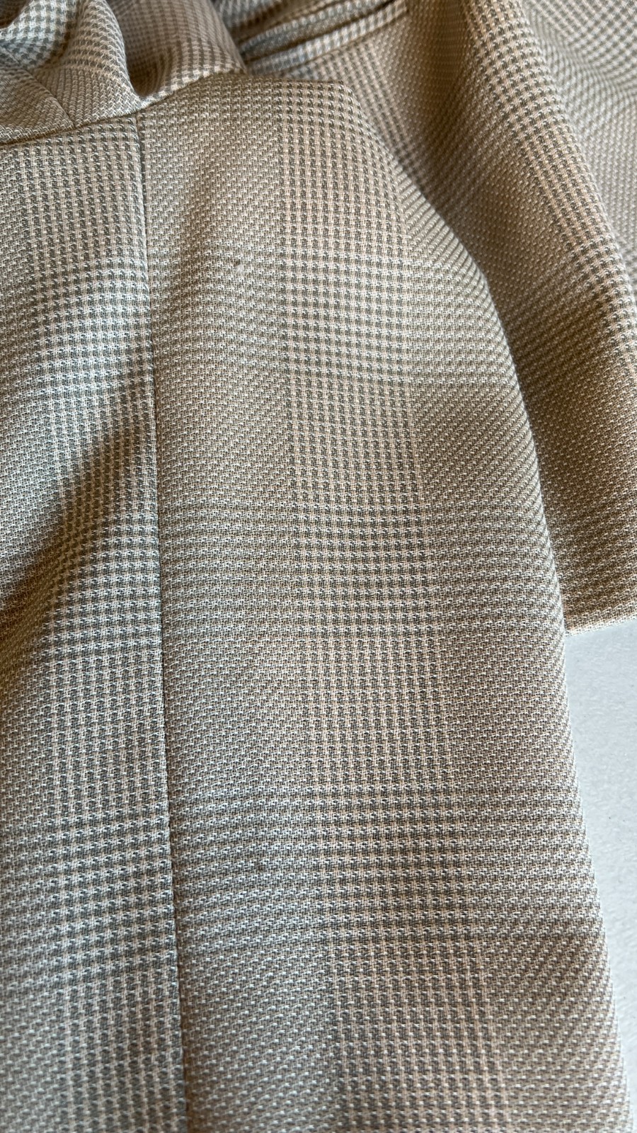 Giorgio Armani Le Collectioni Vintage Beige Plaid Wool Blazer Women’s SZ 38/4