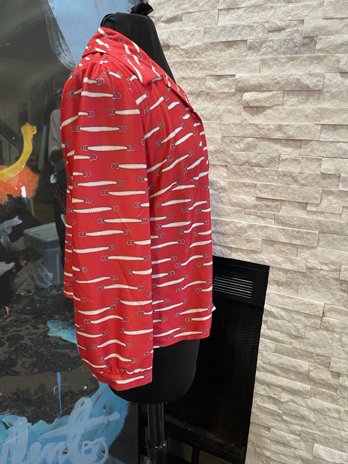 Vintage Leslie Pomer Red Graphic Button Up Blouse Pointed Collar 43 Bust