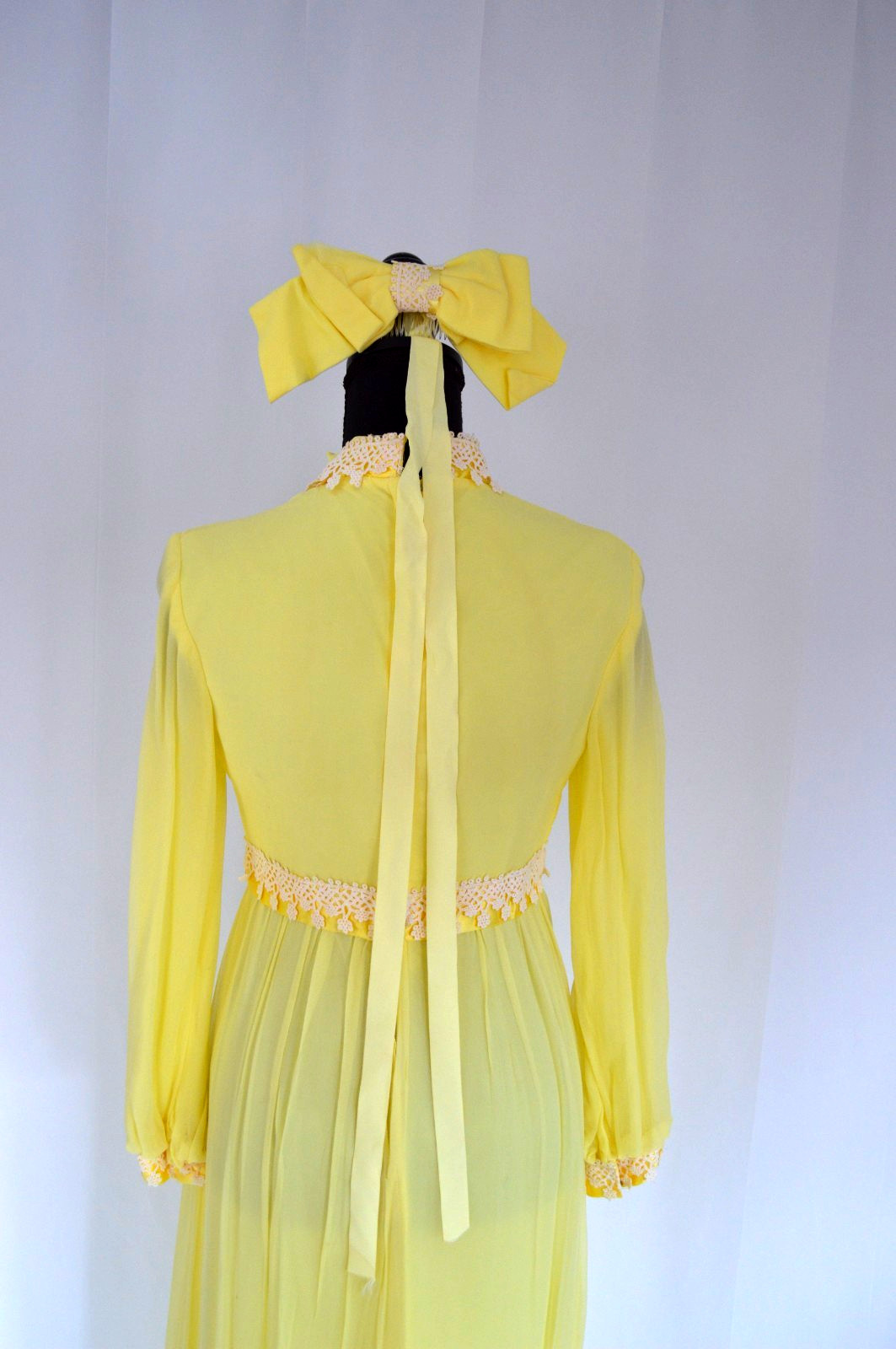 Women’s Vintage 1970s Yellow Maxi Dress with Cream Trim and Matching Head Piece