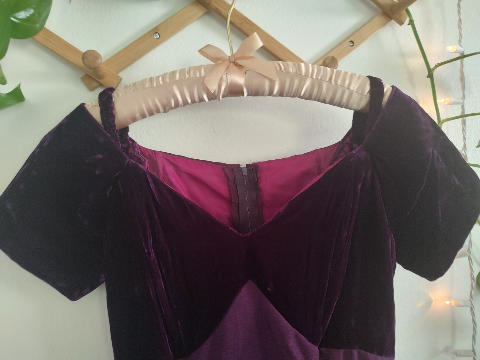 VTG 1994 Formal Gown Size S Burgundy Velvet Crepe Holiday Party Whimsigoth Vampy