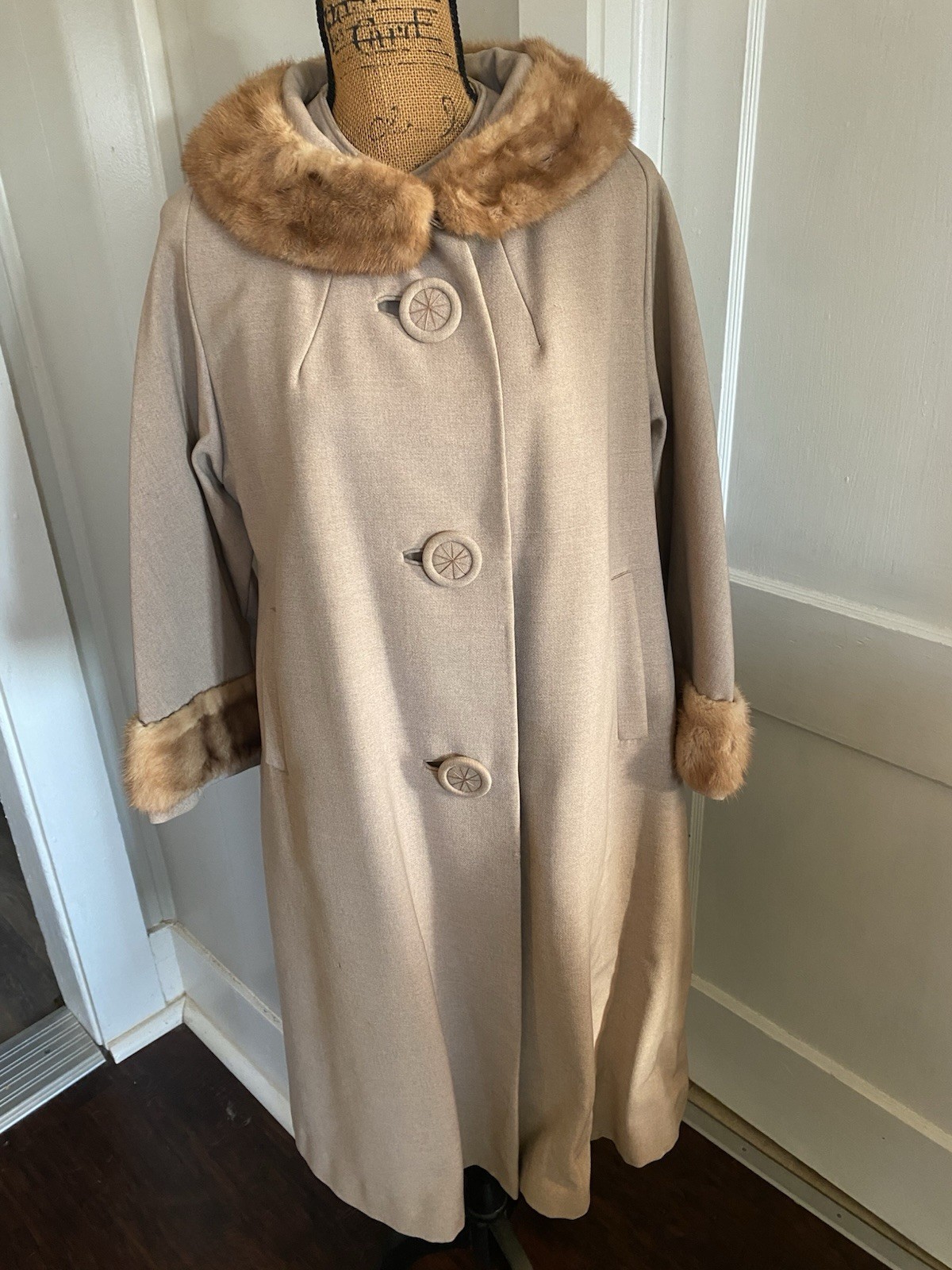 Vintage 1950s Tan Wool Swing Coat Real Mink Fur Collar Cuffs 46” Bust Nice!!!