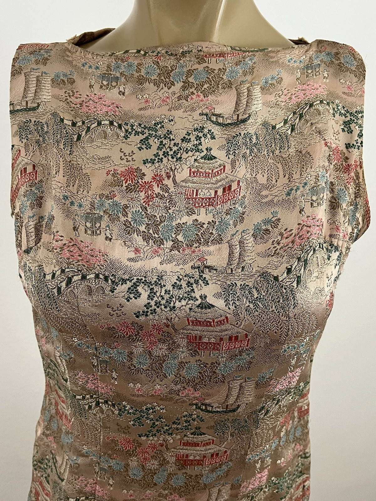 Vintage Modern Jr. Gale & Gale Asian Inspired Dress Brocade Pagoda Gold