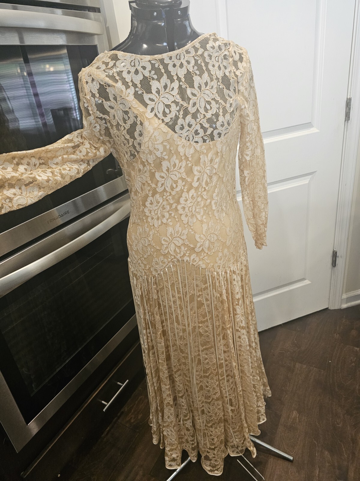 Vintage Champagne Brown Lace Sheer Long Sleeve Dress En Soir Par Janine…