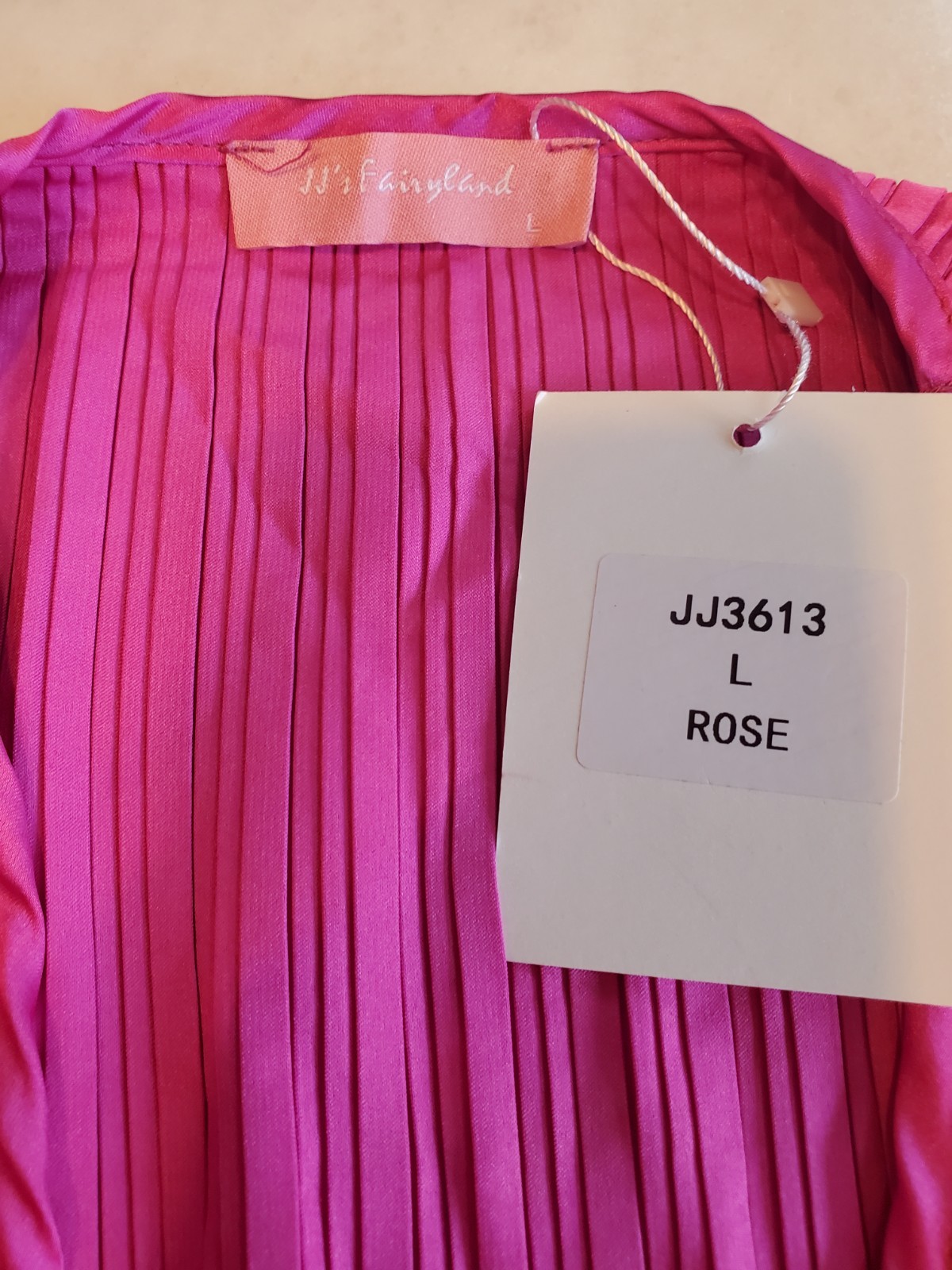 JJ’s Fairyland Rose Pink Pleated Blouse Shirt Ruffled Large V neck Women’s B2