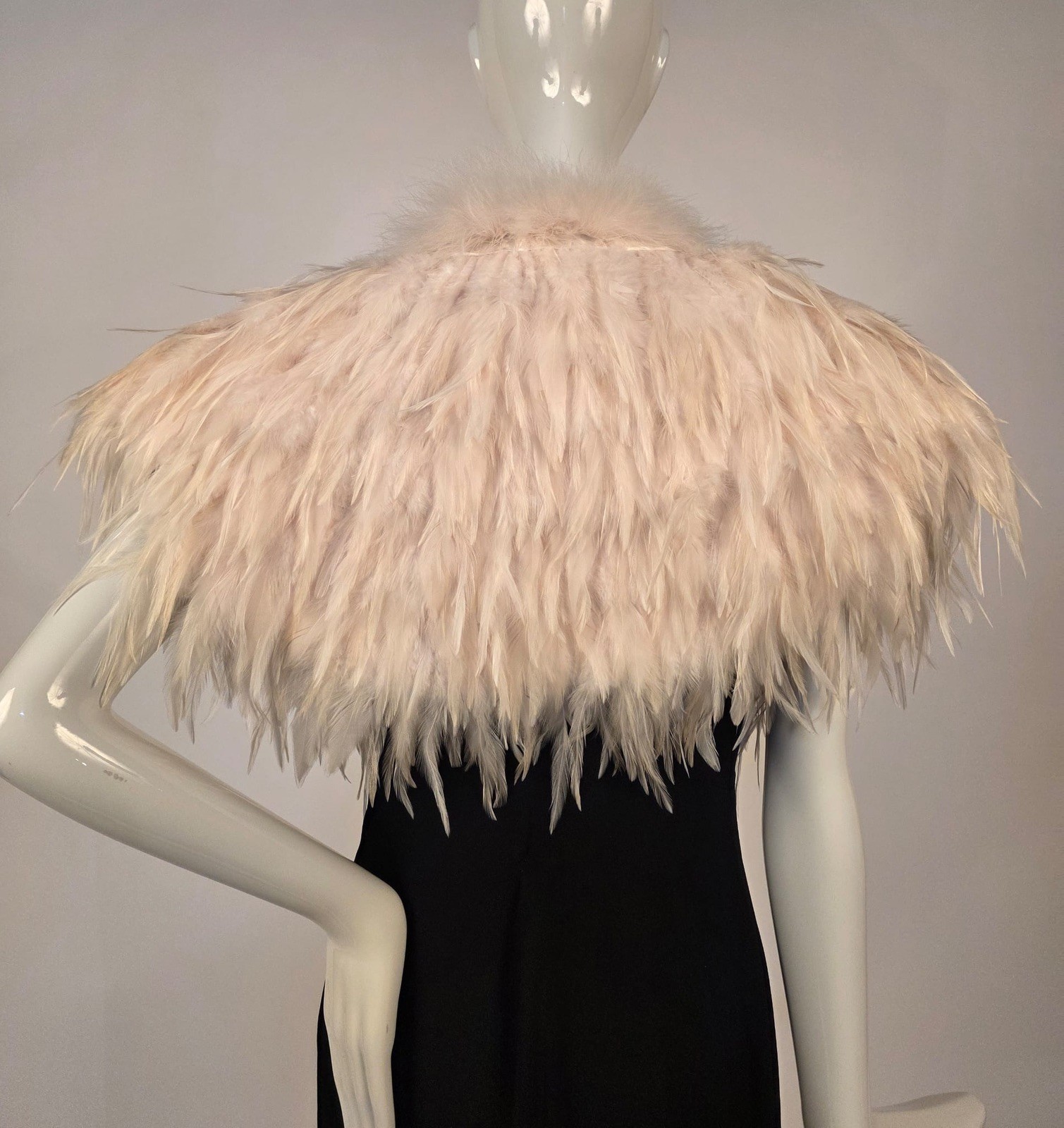 VINTAGE BIBA PLUSH WHITE FEATHER CAPE FOR DRESS W SATIN LOGO LINING