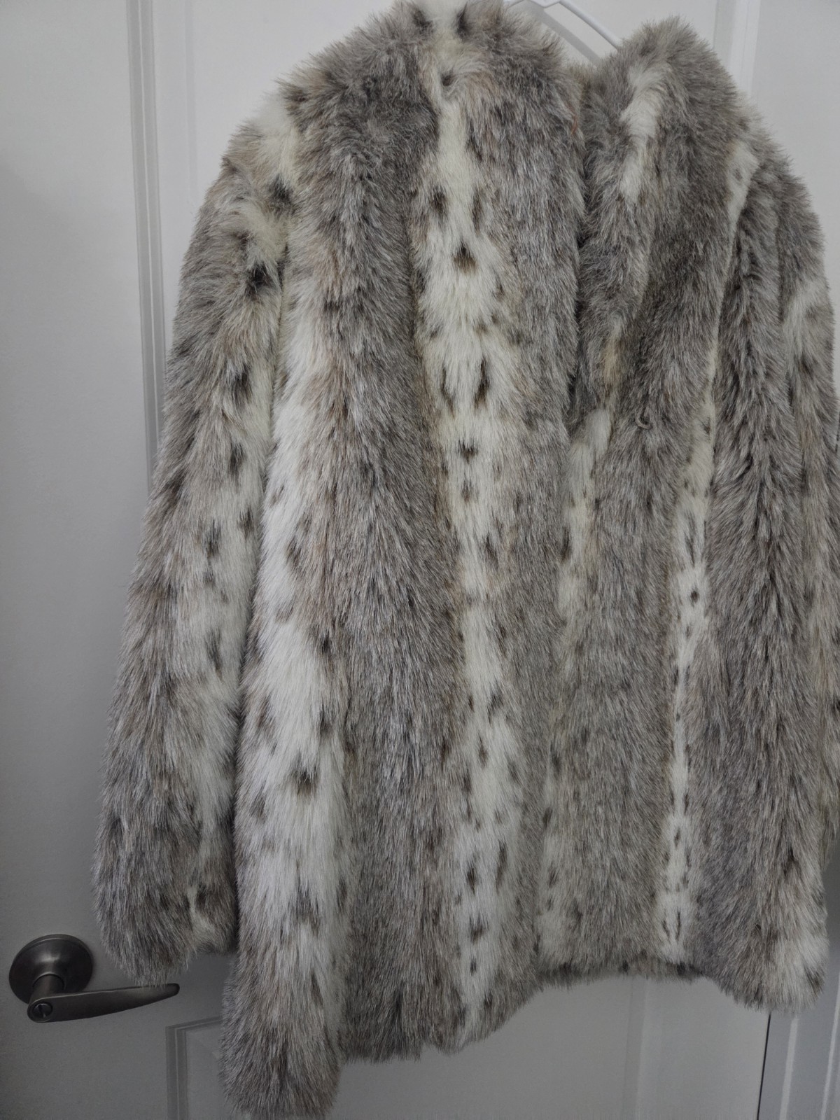 Vintage 80s JORDACHE Snow Leopard Faux Fur Jacket Coat Size M L
