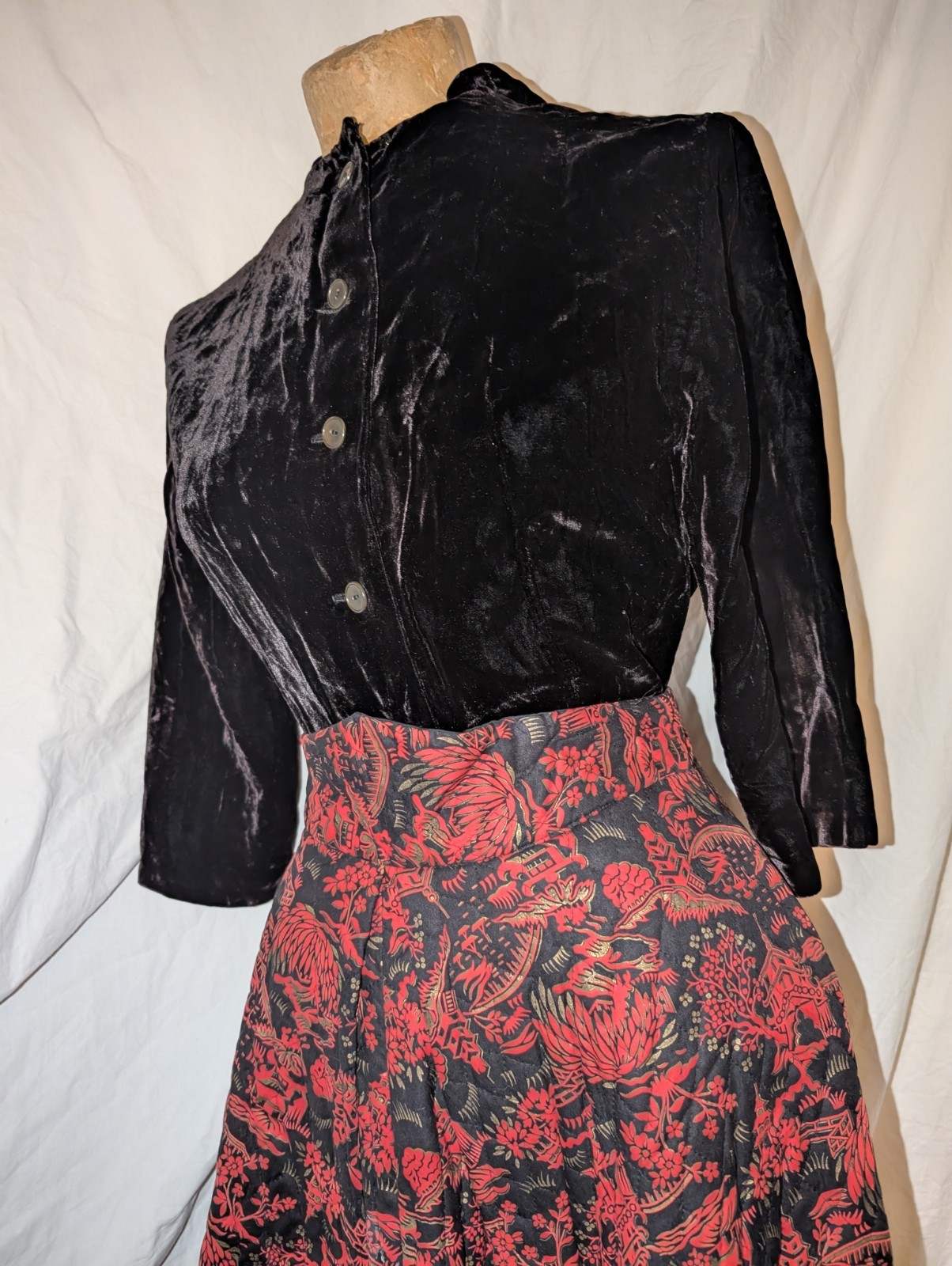 Vtg 50s Red & Black Skirt By Hobbies for Lorch of Dallas & 40s Velvet Top S/M