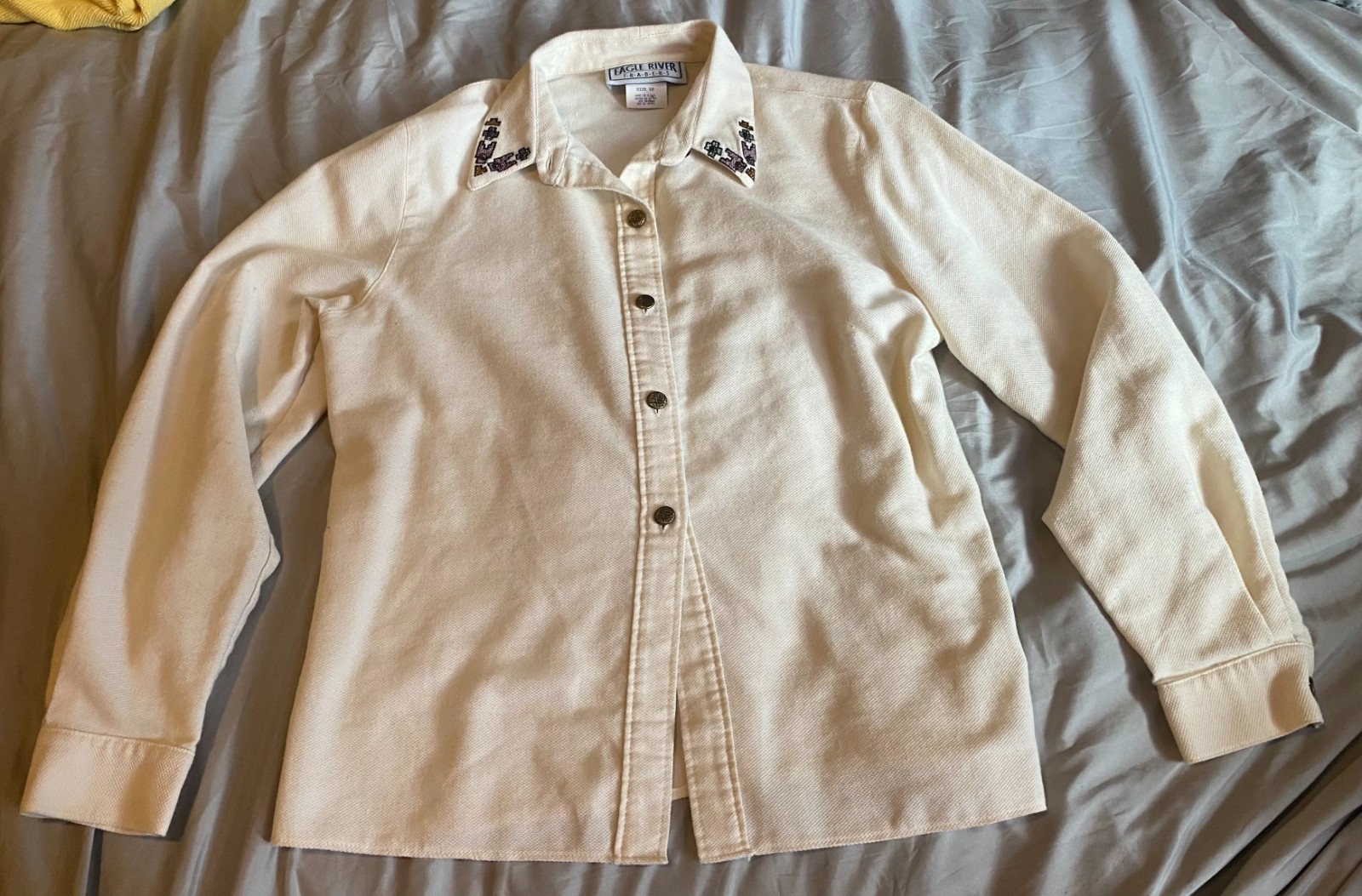 Vintage Womens Cream Eagle River Traders Button Up Sz 10
