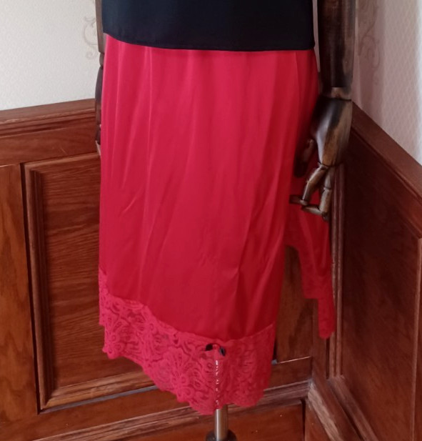 Vintage 1970s/80s Applause Red Lace Coquette Rockabilly Lingerie Half-Slip Skirt
