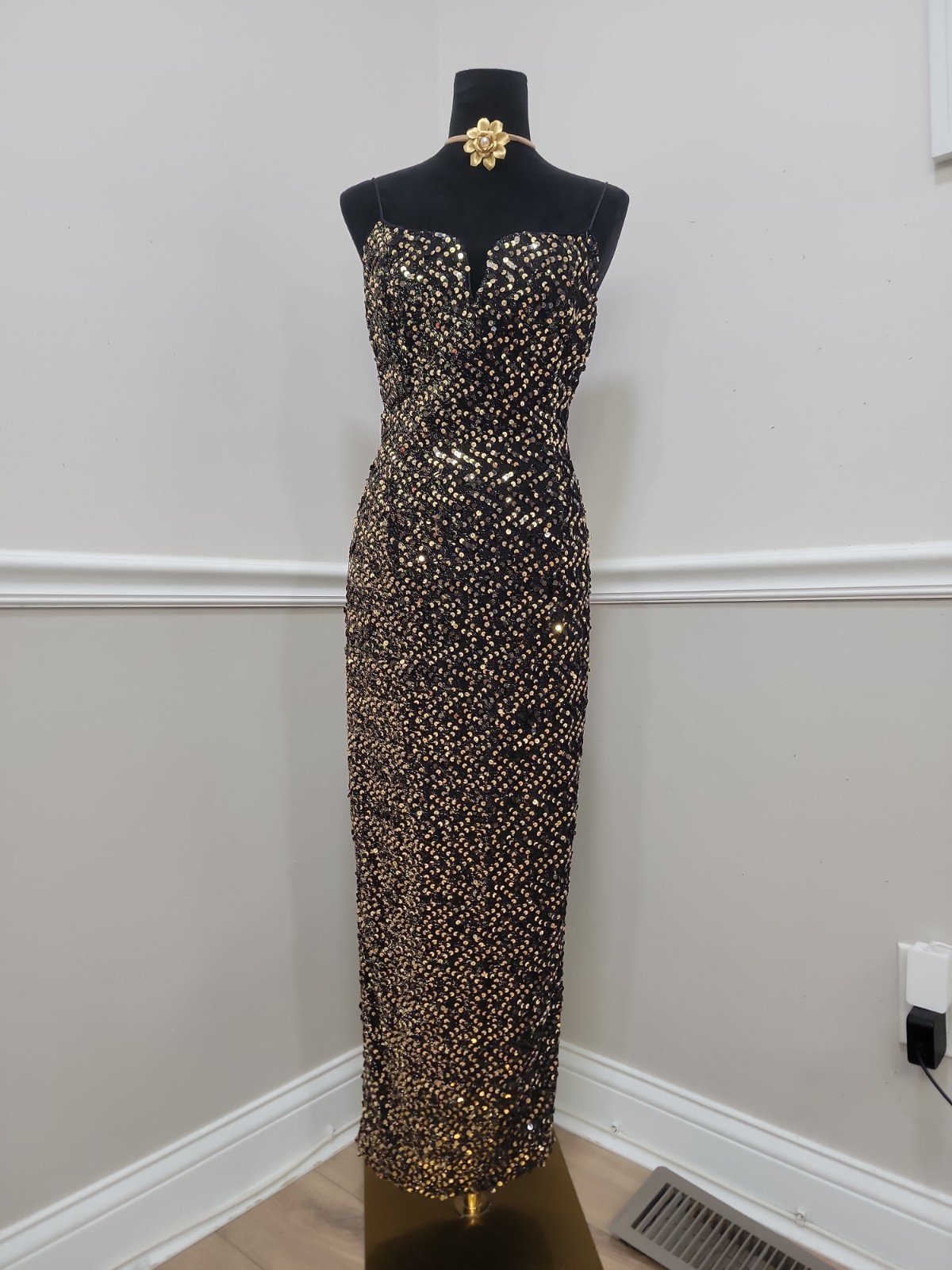 Vintage 90s Jessica McClintock Black Gold Sequin Column Maxi Evening Dress