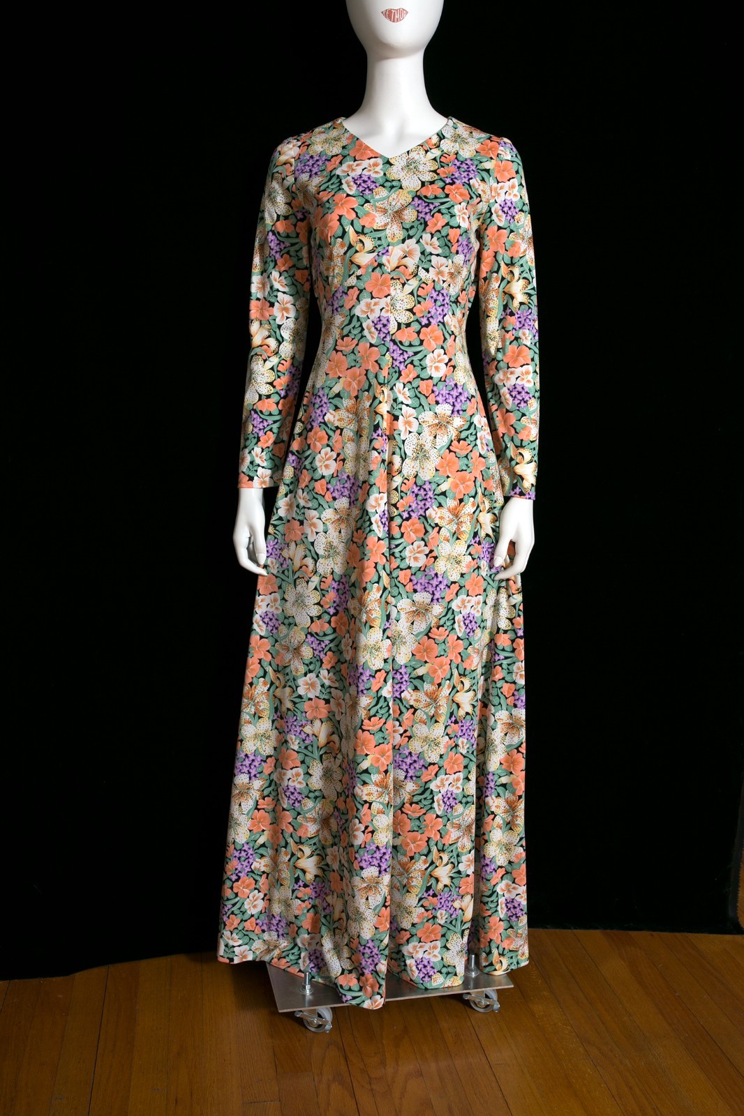 Gorgeous Vintage 70s Pastel Green Peach Purple Floral Patterned Maxi Dress