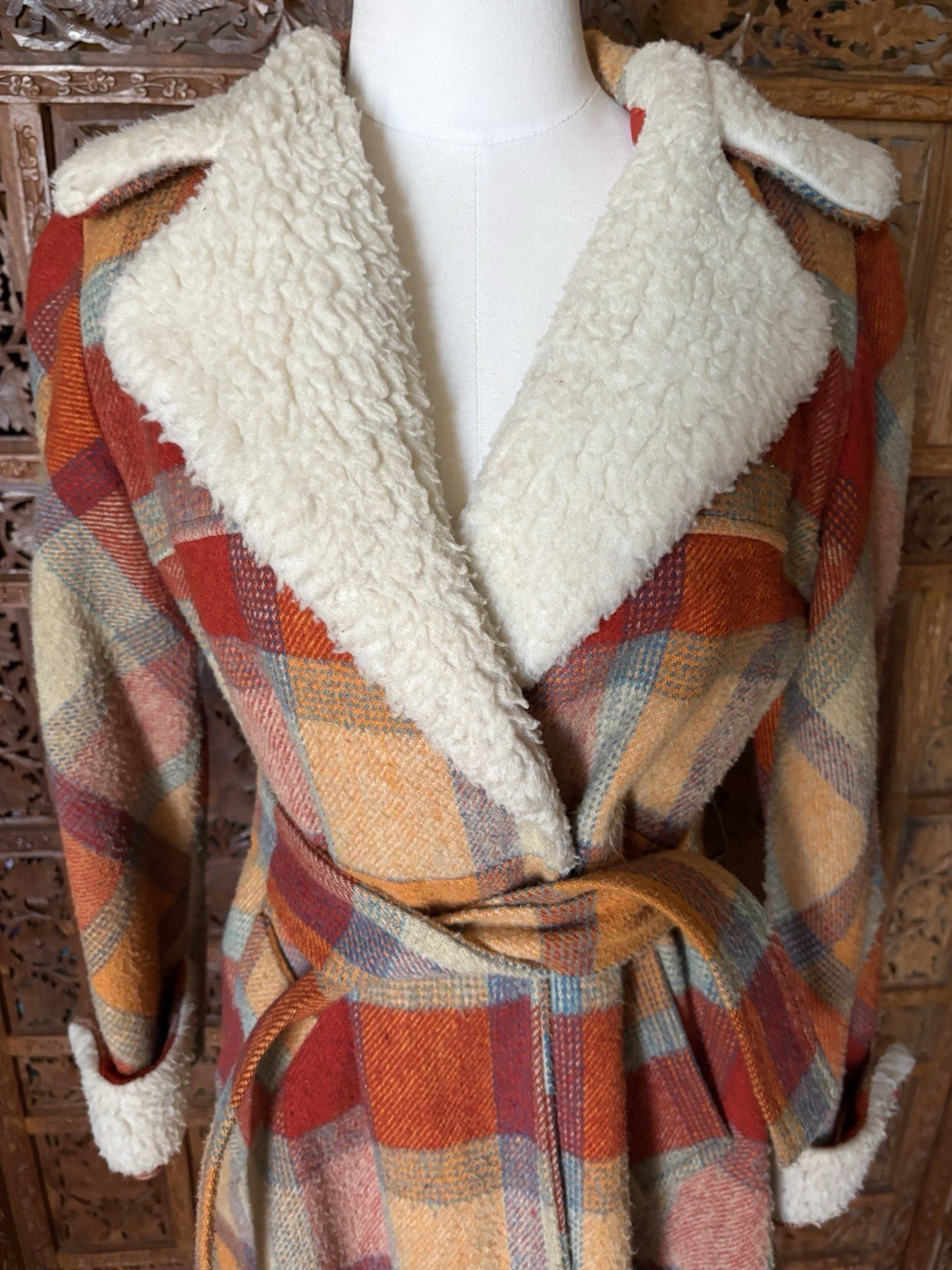 Vintage 70s Plaid Coat Womens Sherpa Collar Faux Fur 1970s Belted Hooded Hippie