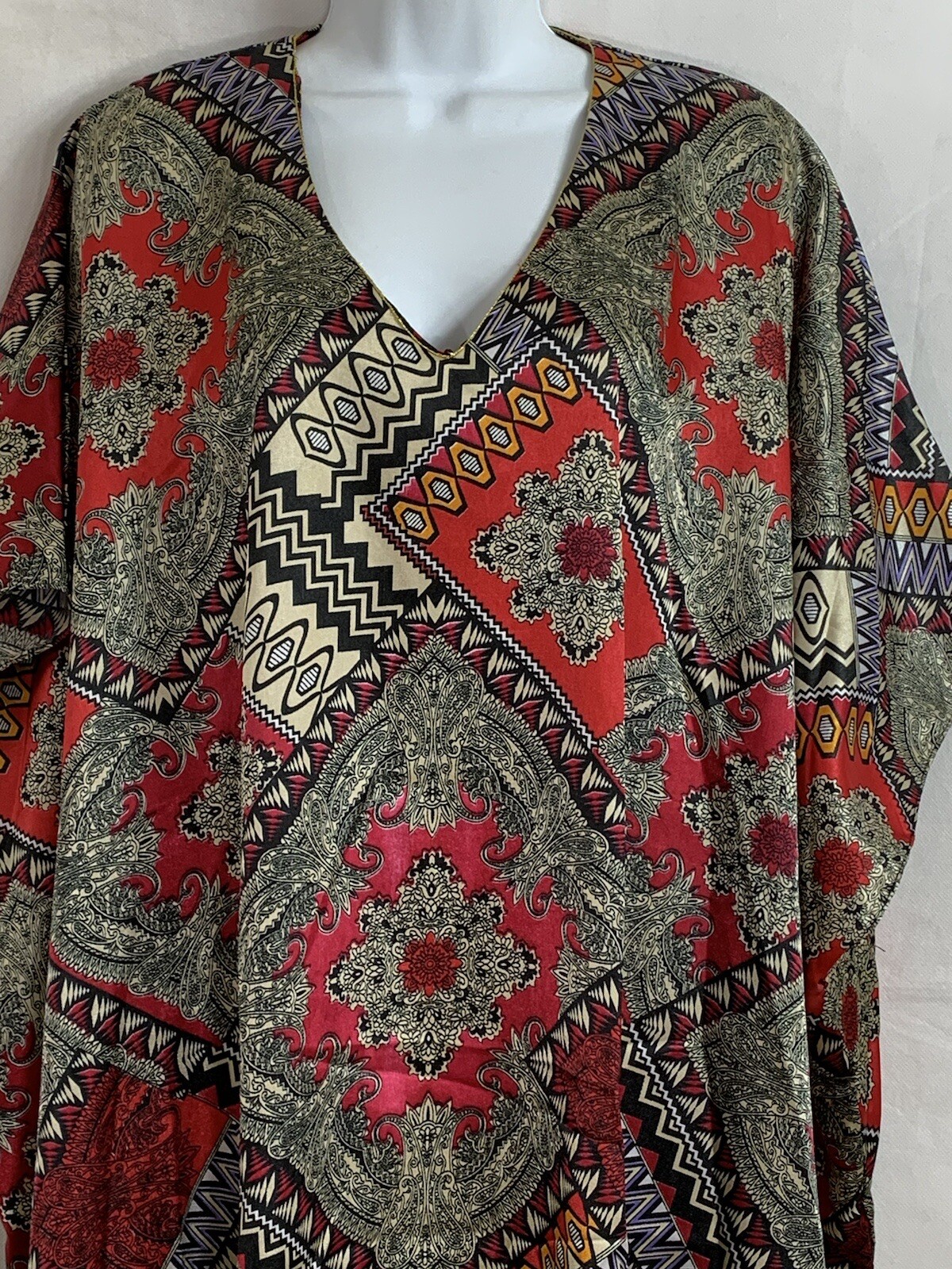 Ashro Free Size Paisley Graphics Caftan Shiney Multicolor Vneck Gold Accent Trim