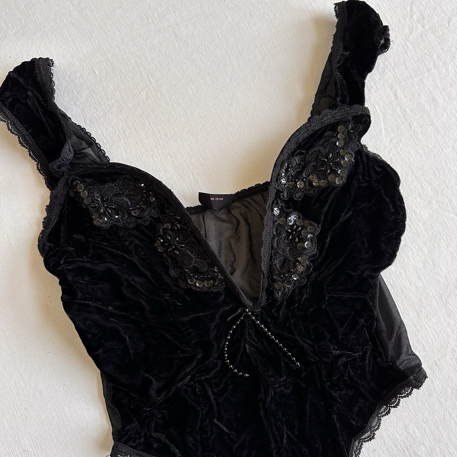 90s VTG Y2K Romantic Fredricks Of Hollywood Velvet Deep V Teddy XS/S Bodysuit