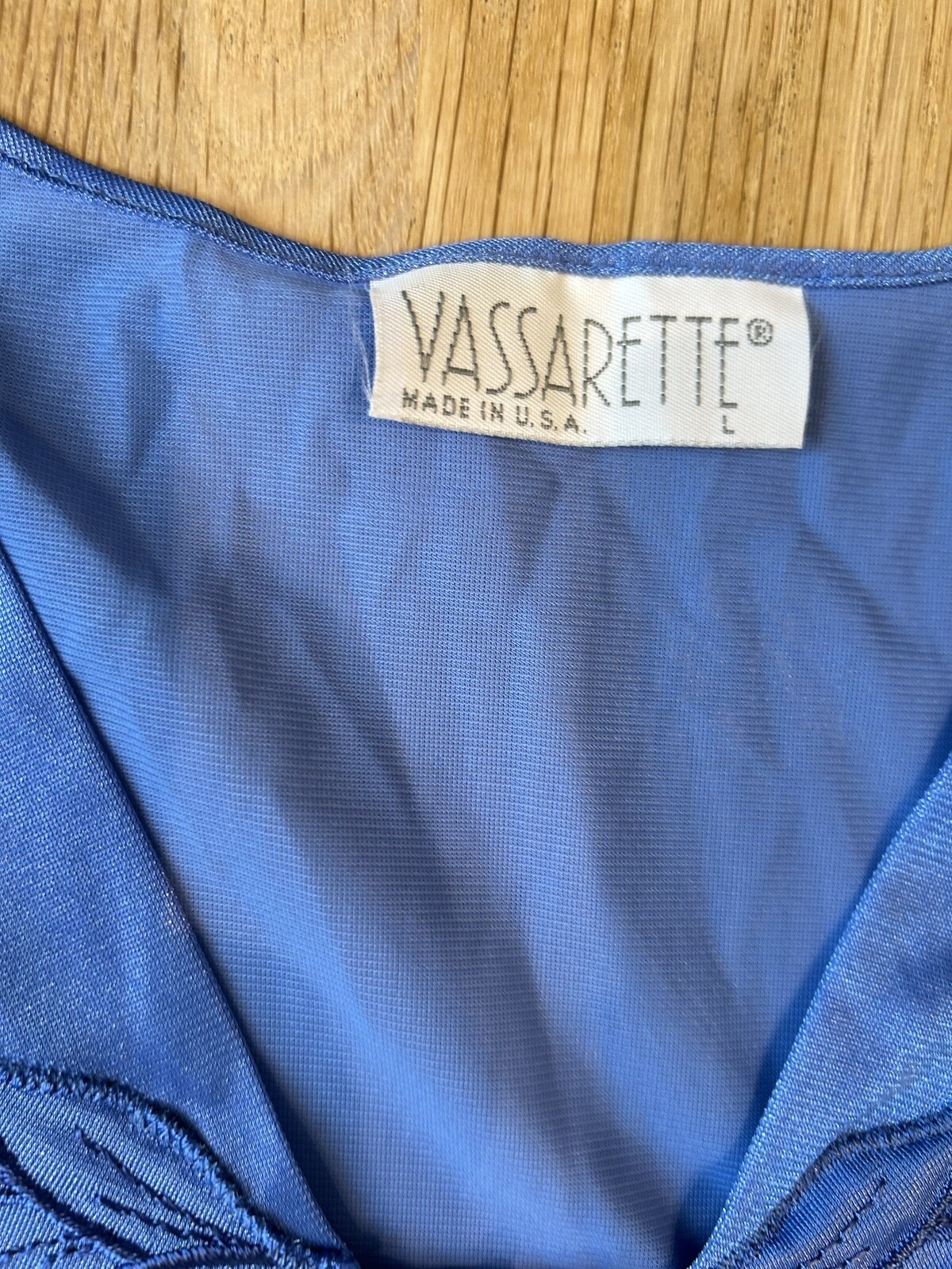 Vtg Vassarette Pajamas L Long Top & Crop Pants 25 Inseam blue Appliqué Detail