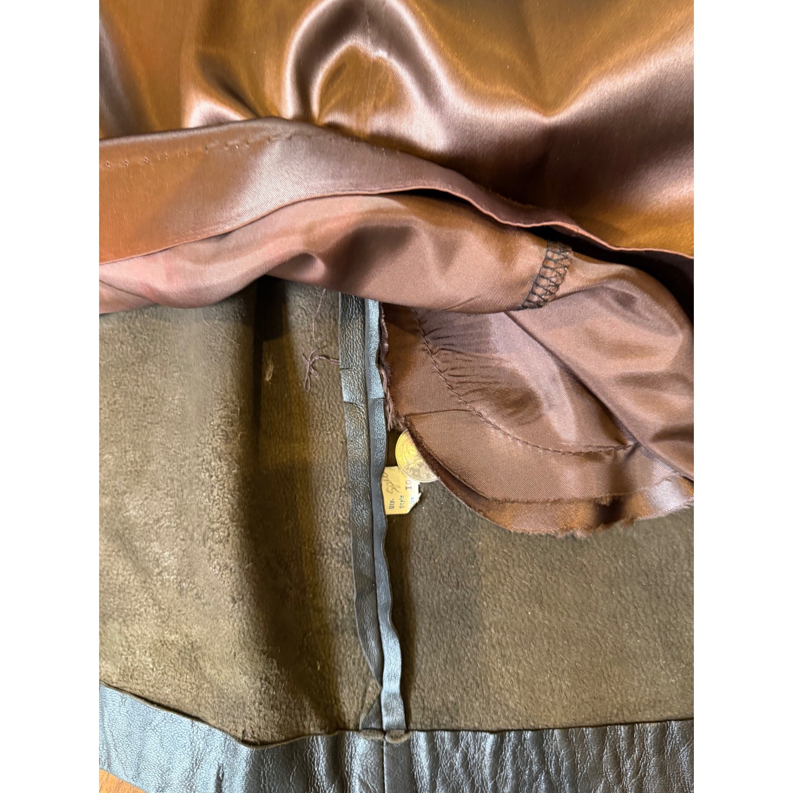 Vintage Brown Leather Trench Coat Fur Collar Belted ILGWU Made USA 60 70’s
