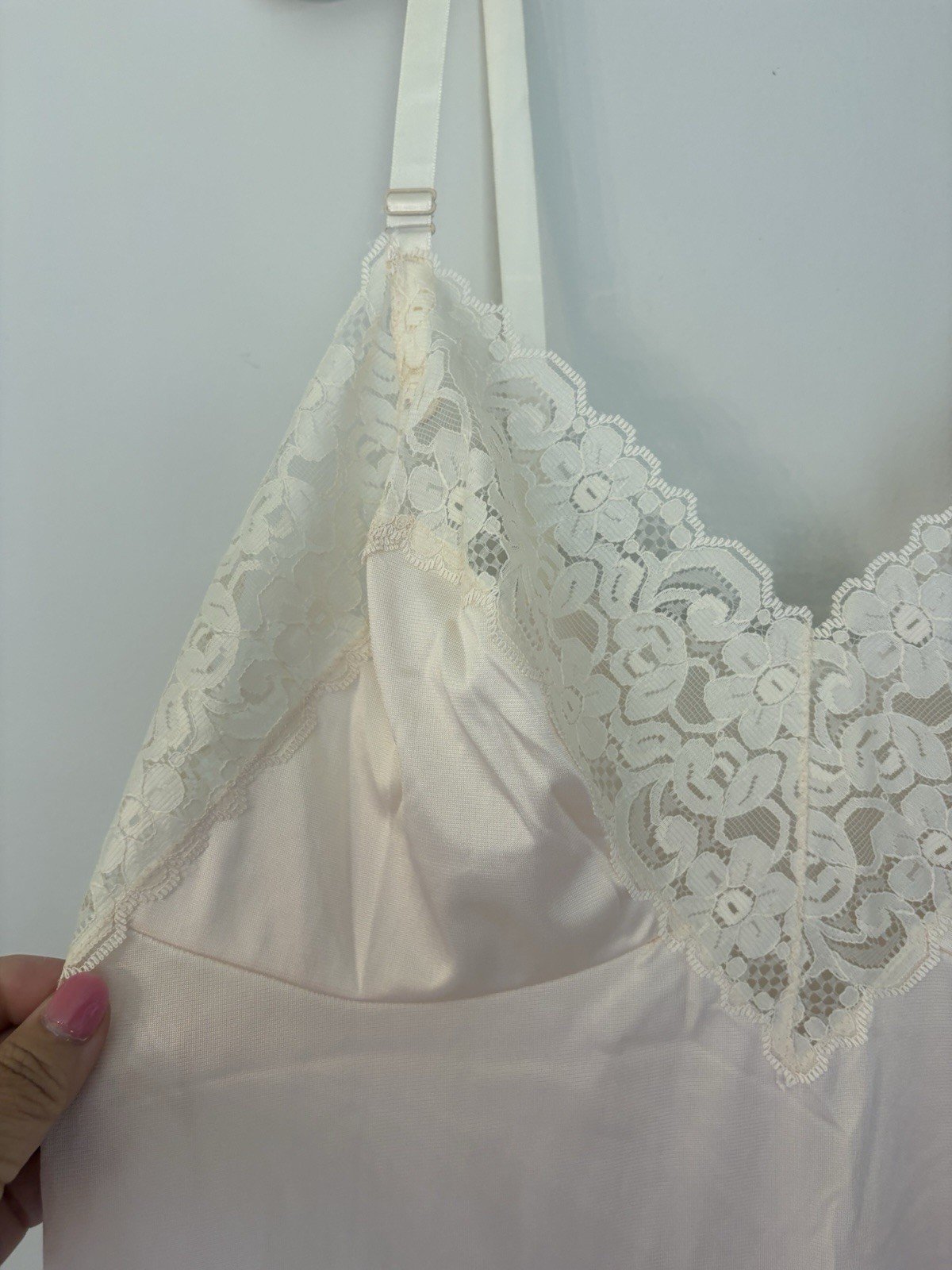 Vintage 1960s Komar dress slip lace Gown Lingerie Size 40 Average Cream MCM