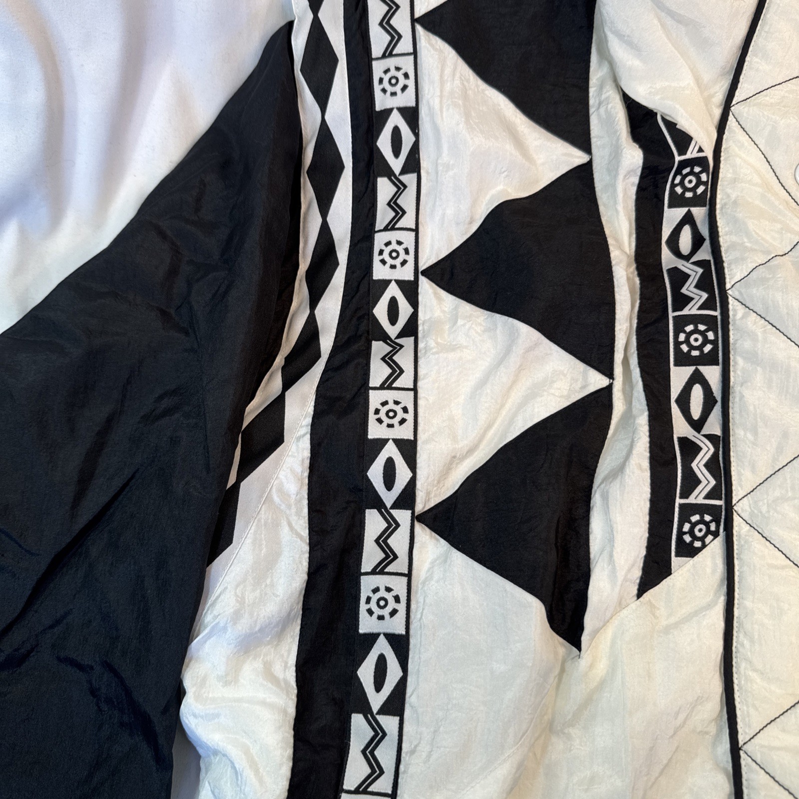Vintage Lavon Jacket Womens Small Windbreaker Black White Zip And Snap 90’s
