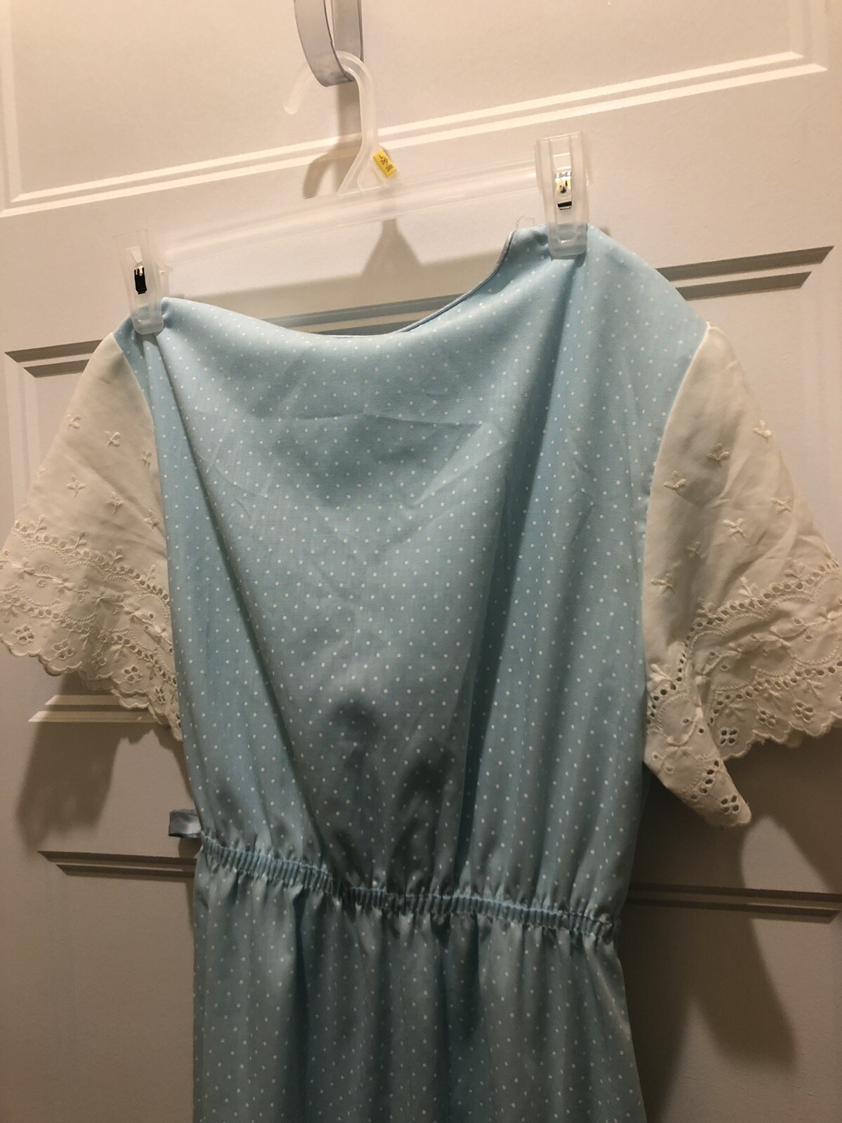 Vintage It’s A Charm Short Sleeve Blue Dot Robe With Eyelet Sleeves M