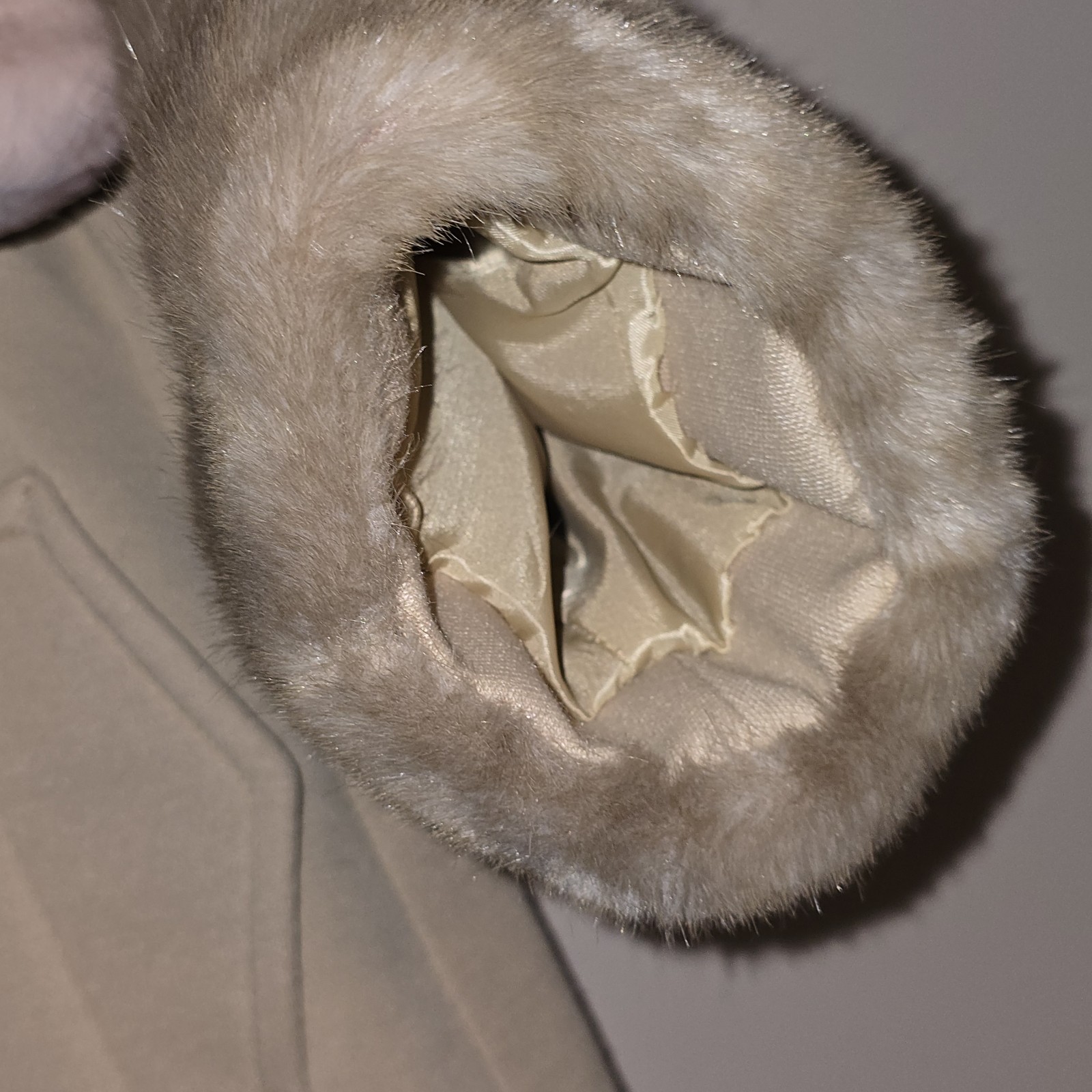 VTG 1960s Lilli Ann Tan Penny Lane 27″ Mid Coat Brown Faux Fur Trim Cuffs L 16