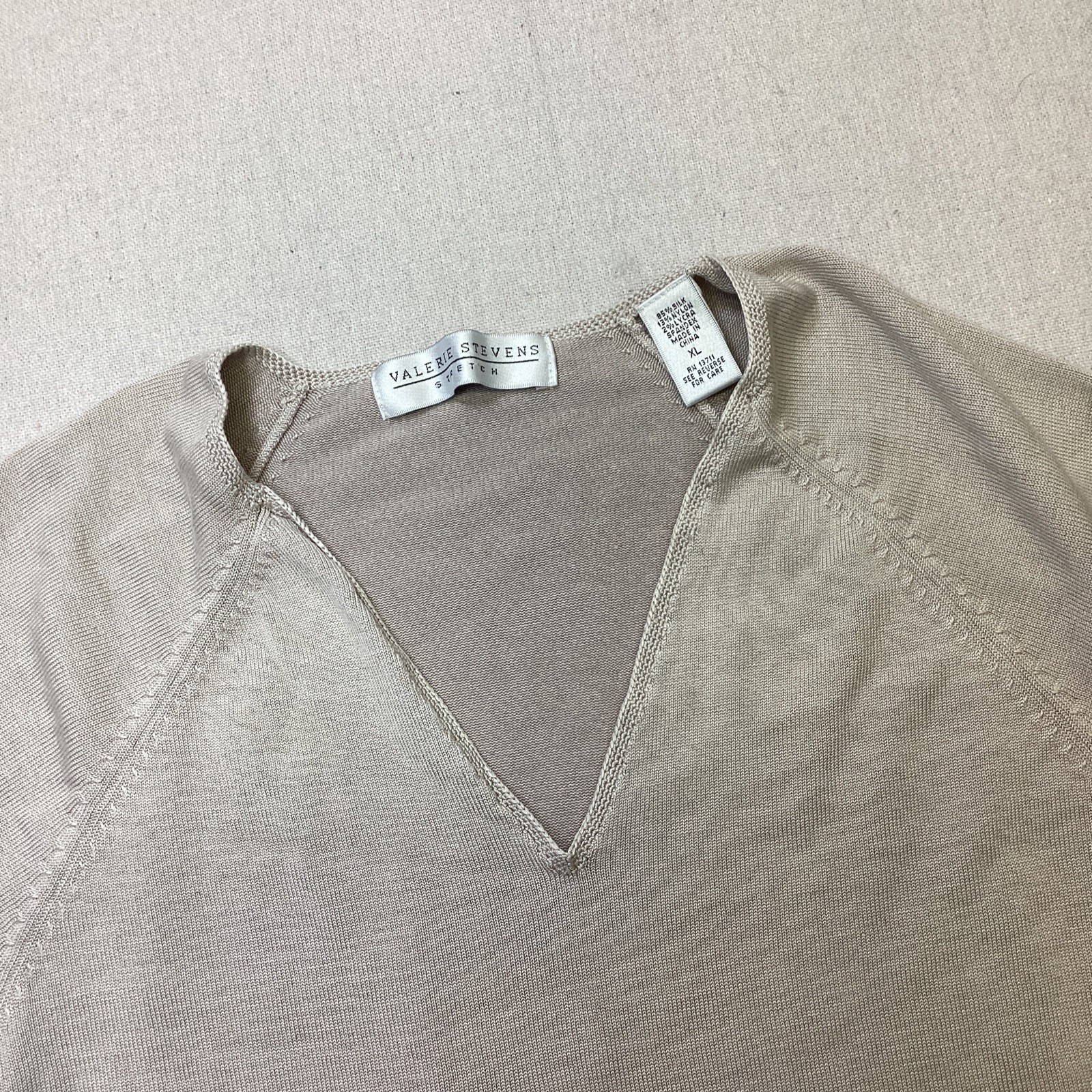 Valerie Stevens Shirt Women’s XL Silk Blend 3/4 Sleeve Beige Minimal