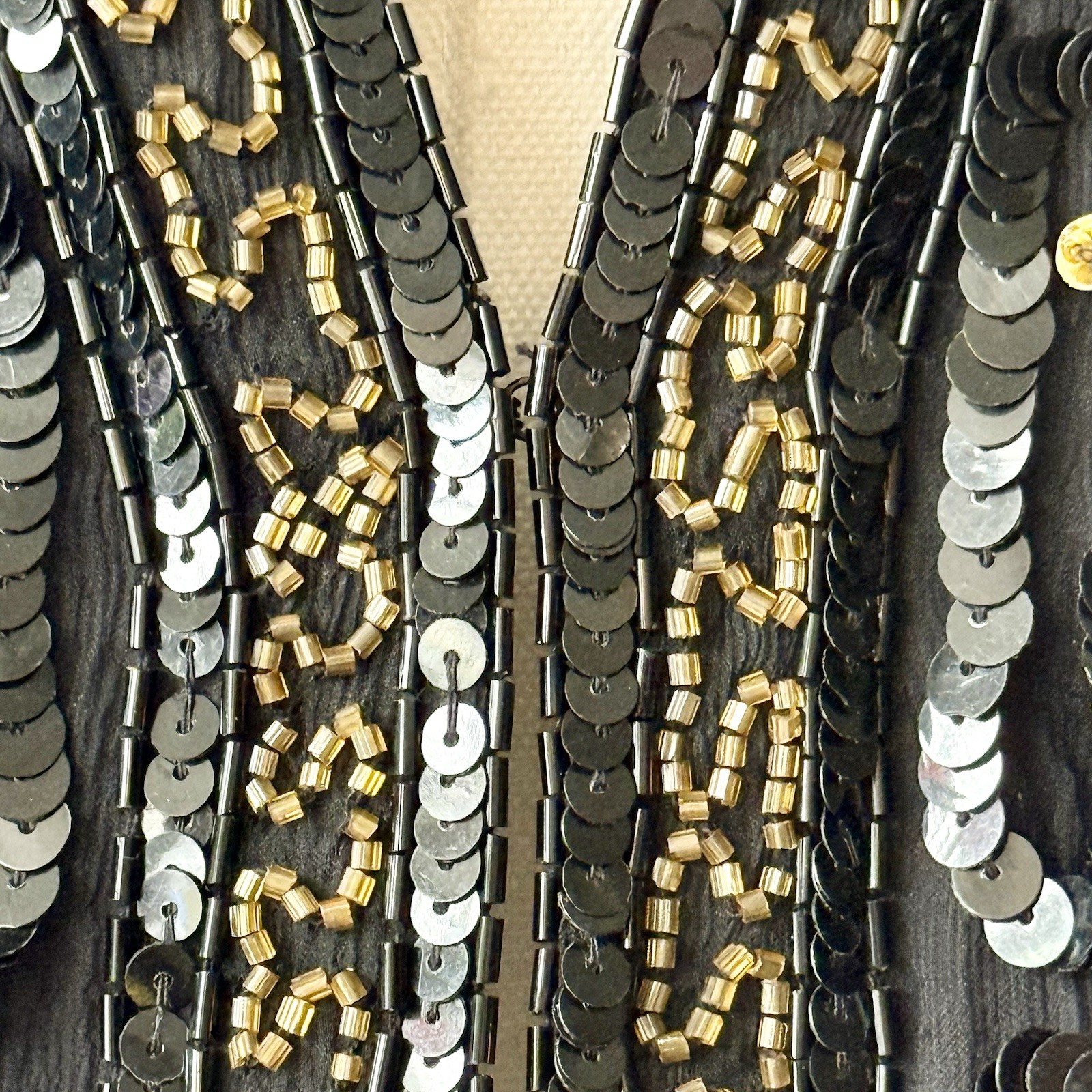 1980’s~1990’s All Silk Beaded & Sequin Jacket By Style works •S/M