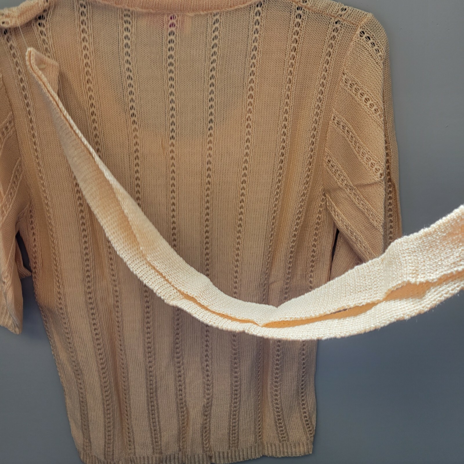 Miss Scotch English 100% Acrylic Short Sleeve Sweater. Vintage (Size Large)