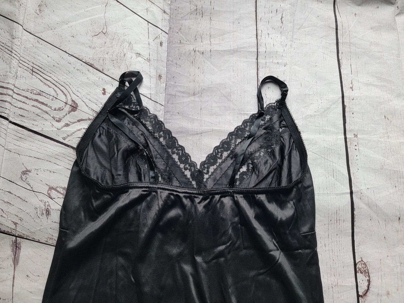 VTG Bari Black Fancy Scalloped Lace Union Made Nylon Full Slip Dress sz 36
