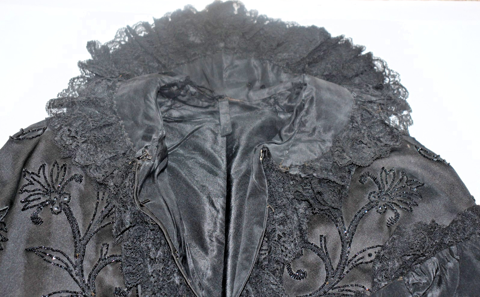Antique Edwardian Victorian Black Mourning Cape Exquisite Design Lace Beads
