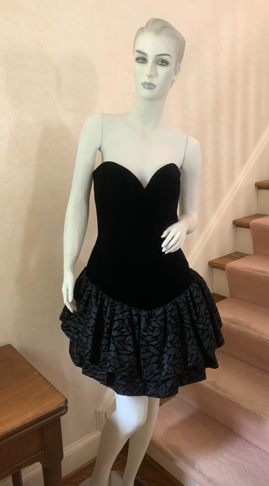 Vintage VICKY TIEL COUTURE 1980’s Velvet Ruffle Cocktail Party Dress Euro Sz 40