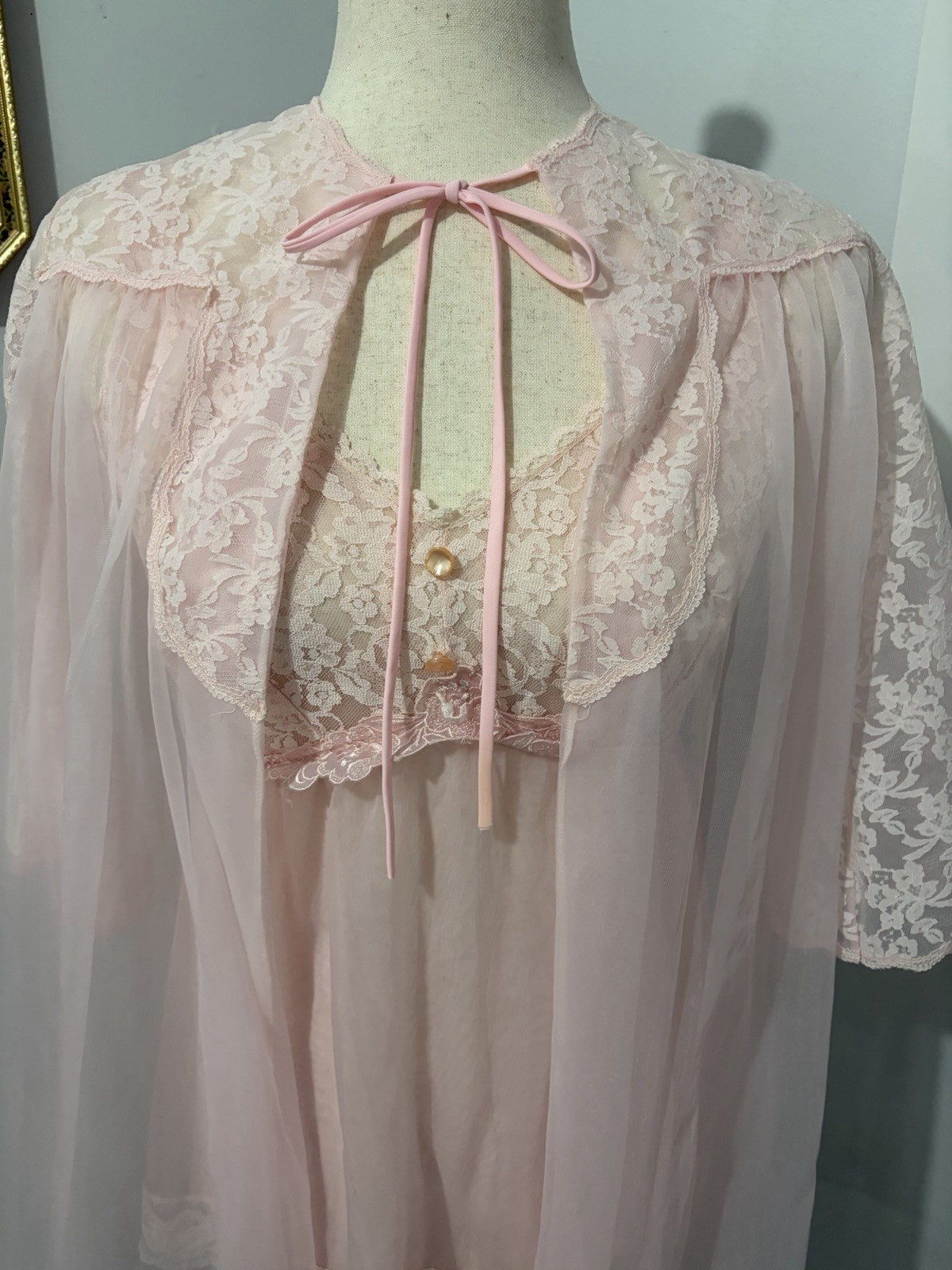 Vintage 1960’s Pink Chiffon Babydoll Nightgown And Peignoir Size Small