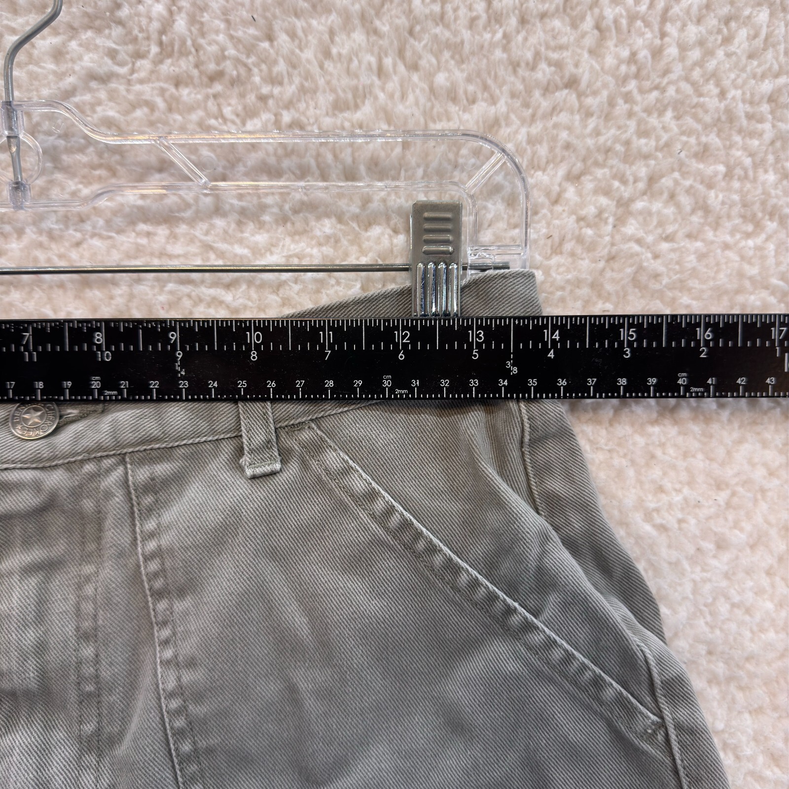 90s Y2K Vintage Cargo Shorts 8 28 Khaki Olive Green High Waisted Kim Possible