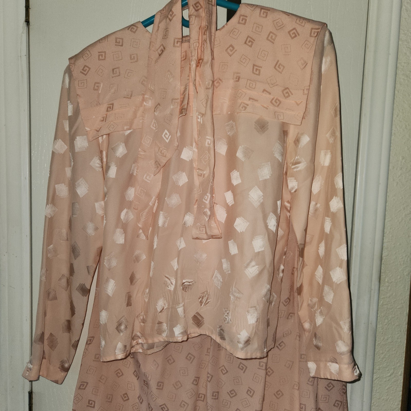 3 Piece Vtg 1980s Joanie Char Patterned Silk Shirt & Skirt Set Salmon Petite 10
