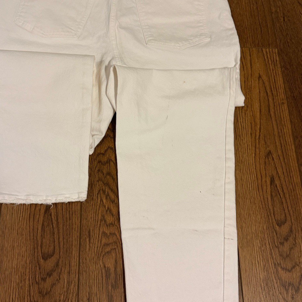 Universal Thread 90s Vintage Straight White High Rise Raw Hem Jeans Size 16R NWT