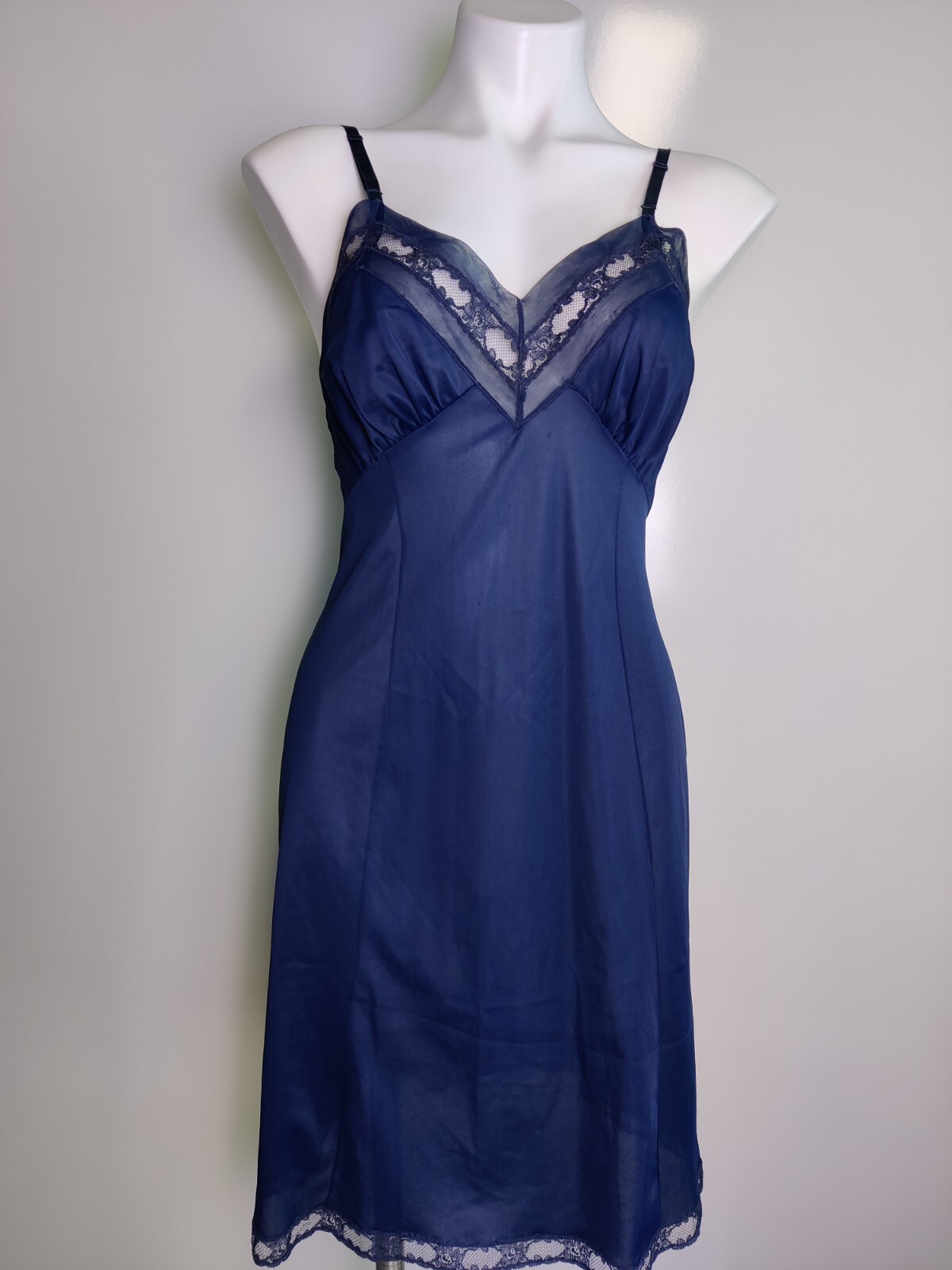 Vintage Women’s Seamprufe Navy Slip Sexy Navy Size 34 Peekaboo Lace Pin Up *Read