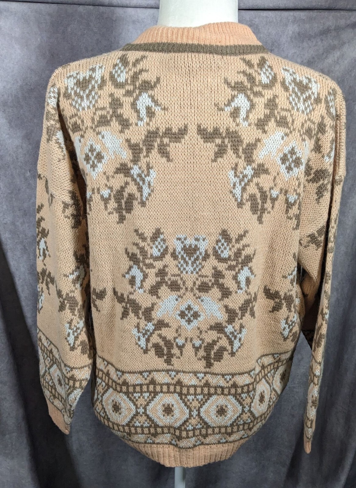 Vintage Tarazzia Grandmacore Peach Floral Sweater