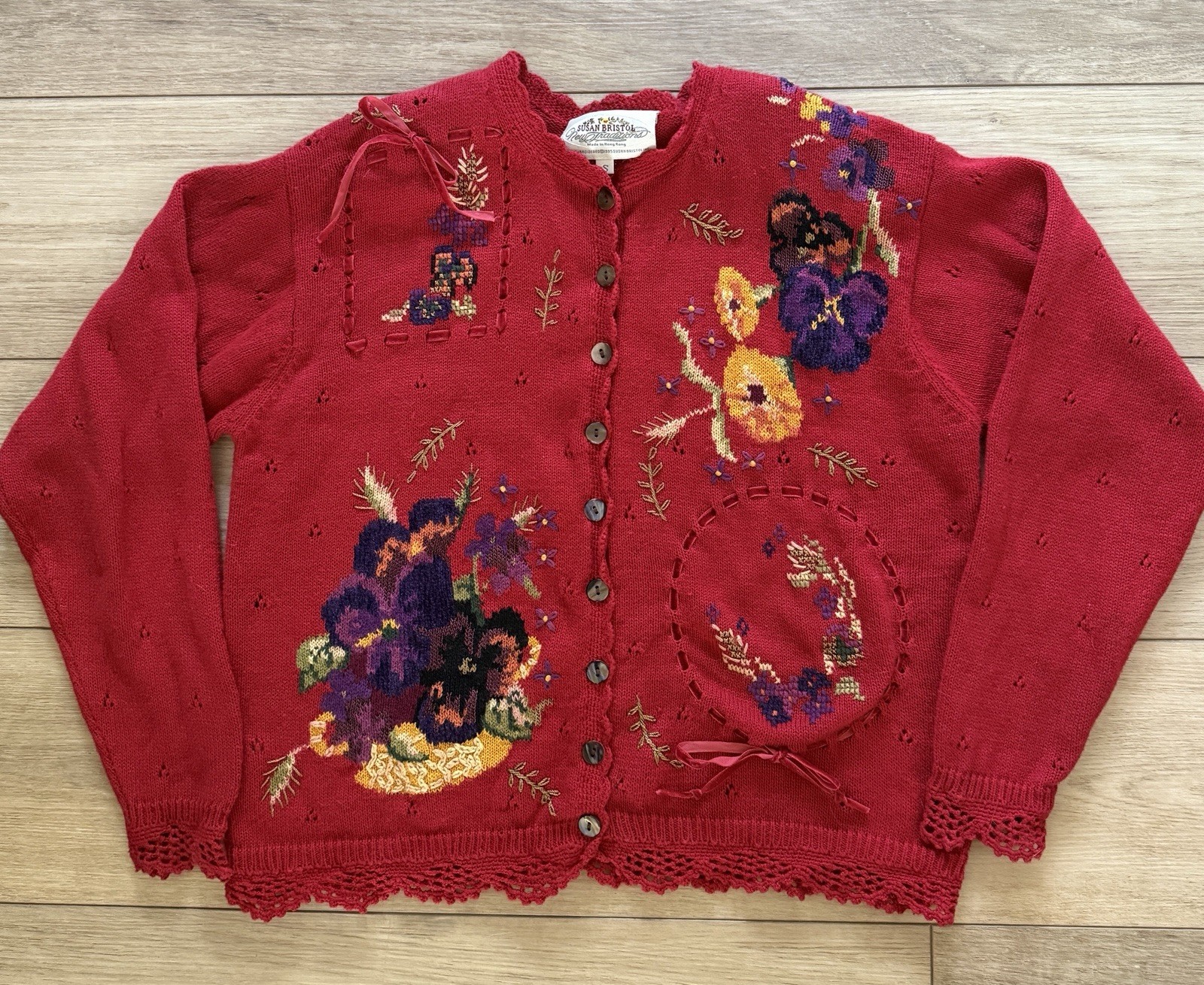 Vintage Susan Bristol Red Floral Embroidered Cardigan Sweater S Cottagecore