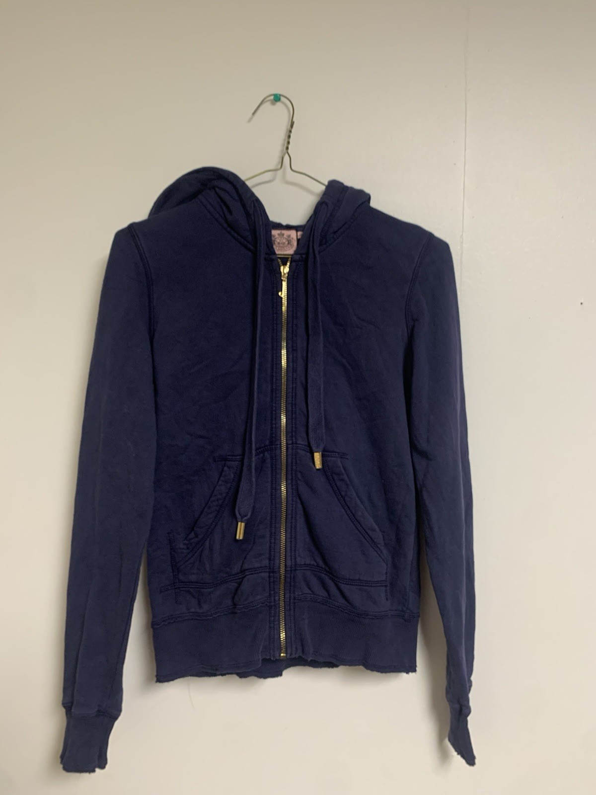 Vintage Y2K Juicy Couture Scottie Crest/ Scottie Shield Back Logo Zip Up Medium