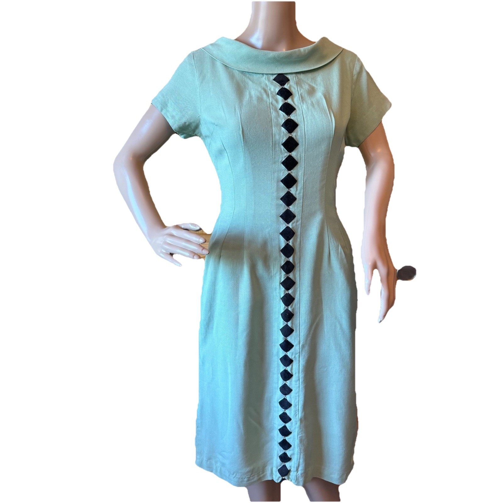 Vintage 50s 60s Wiggle Dress Green Velvet Rhinestones Details Size S